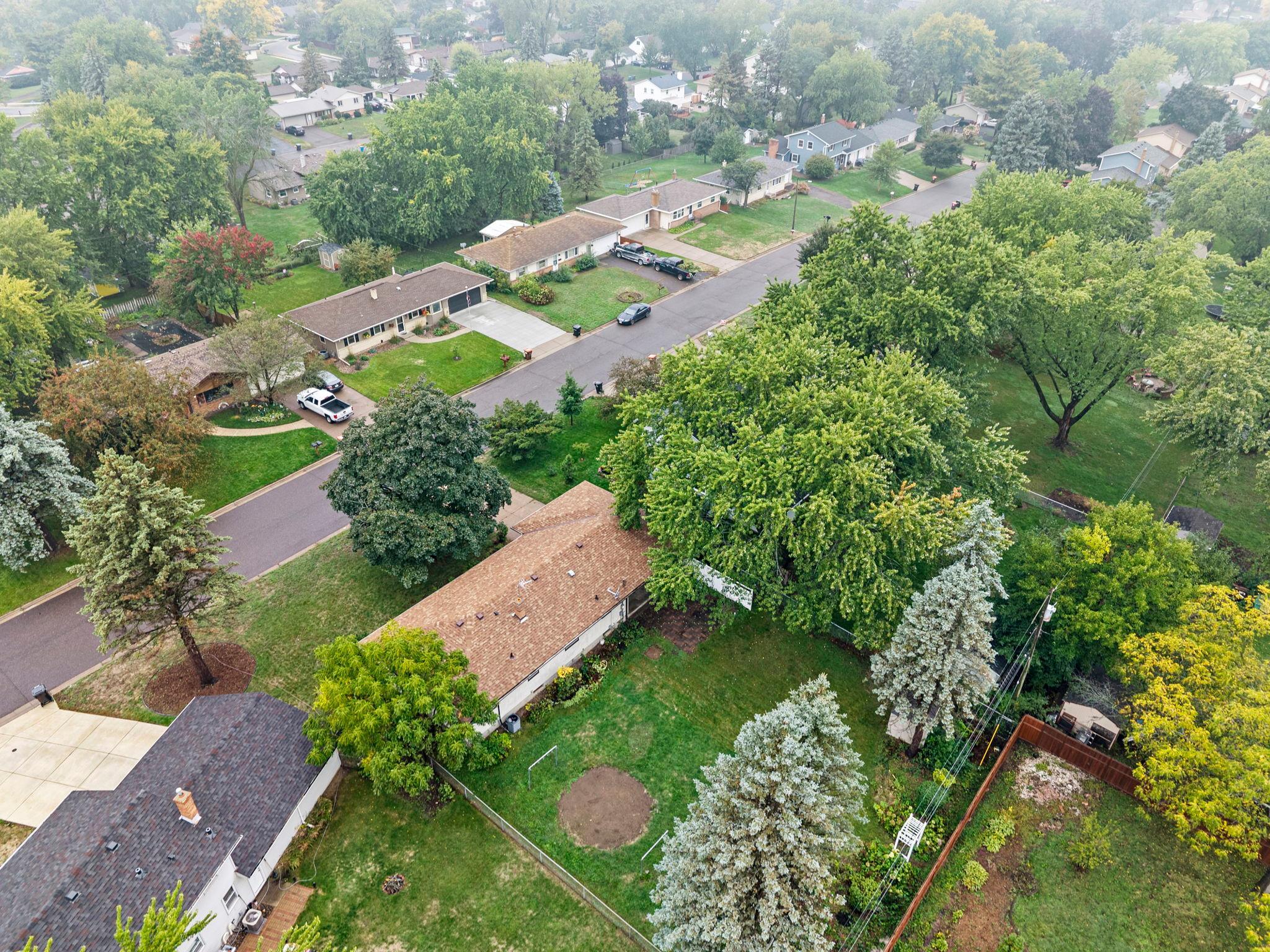 View of Residential at 2245 Mapleview Avenue, Maplewood MN 55109, Maplewood (27 of 30) - Mike Wilen | Minnesota Team Real Estate