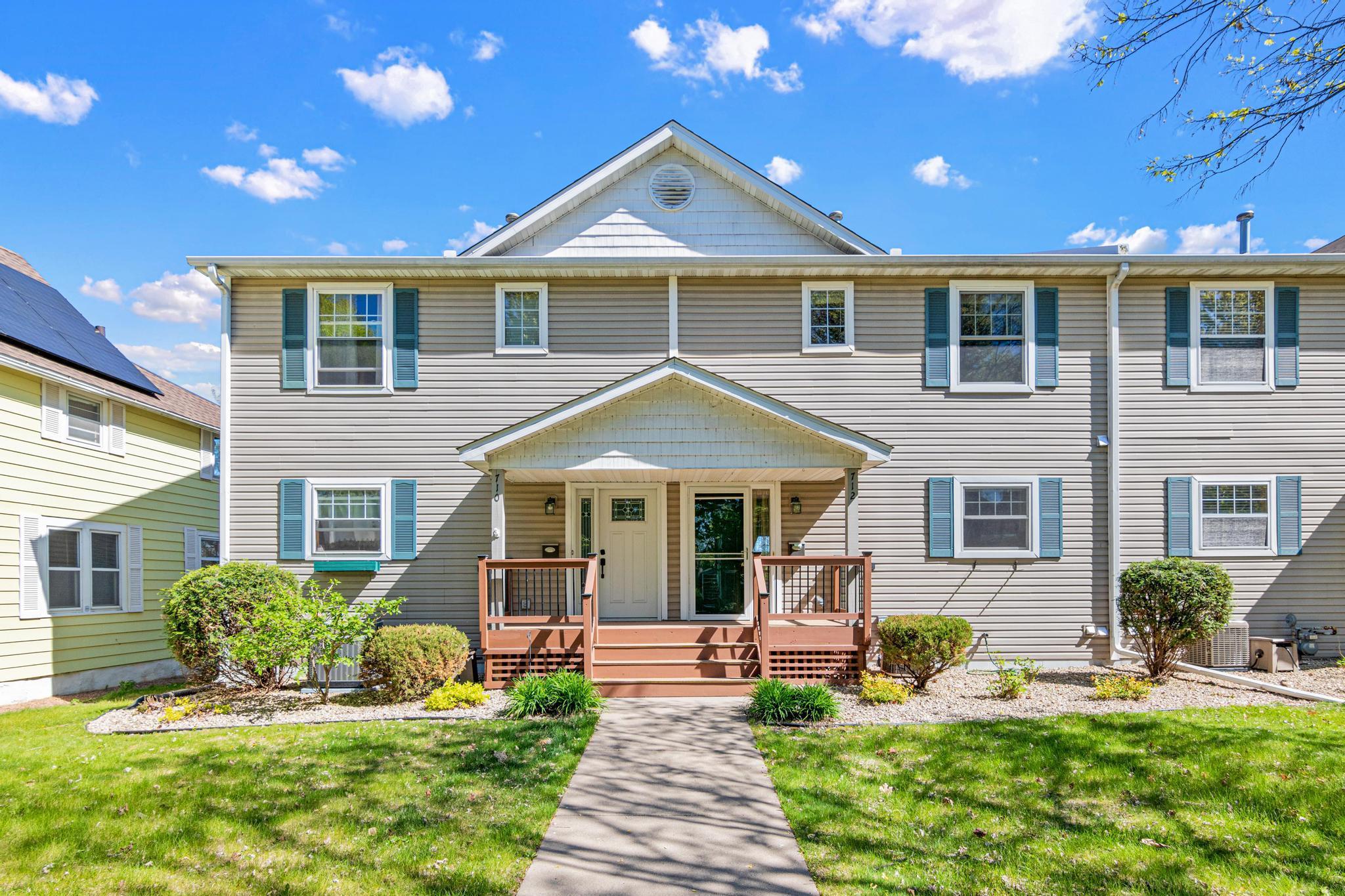 View of Residential at 712 Stewart Avenue, Saint Paul MN 55102, Saint Paul - Mike Wilen | Minnesota Team Real Estate