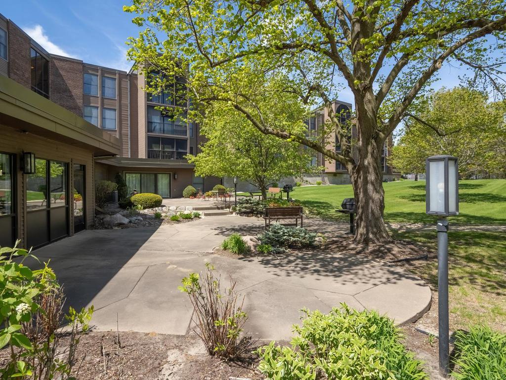 View of Residential at 9700 Portland Avenue #331, Bloomington MN 55420, Bloomington (33 of 35) - Mike Wilen | Minnesota Team Real Estate