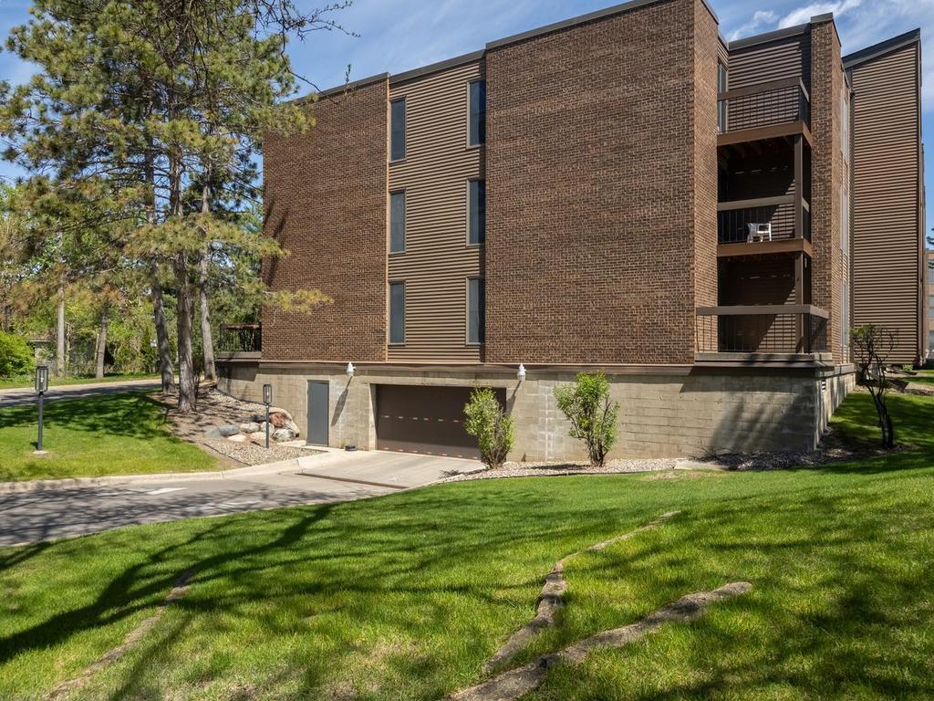 View of Residential at 9700 Portland Avenue #331, Bloomington MN 55420, Bloomington (25 of 35) - Mike Wilen | Minnesota Team Real Estate