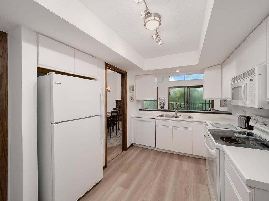 View of Residential at 9700 Portland Avenue #331, Bloomington MN 55420, Bloomington (14 of 35) - Mike Wilen | Minnesota Team Real Estate