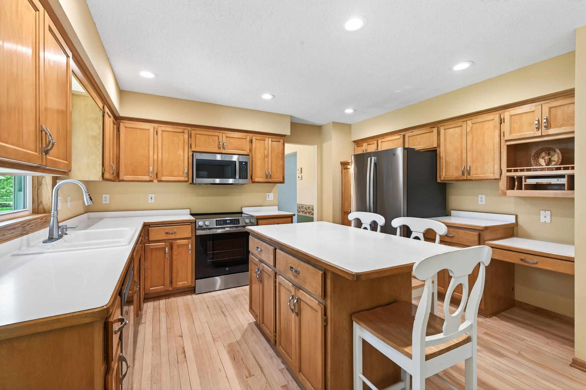 View of Residential at 3771 Mount Vernon Lane, Woodbury MN 55129, Woodbury (13 of 44) - Mike Wilen | Minnesota Team Real Estate