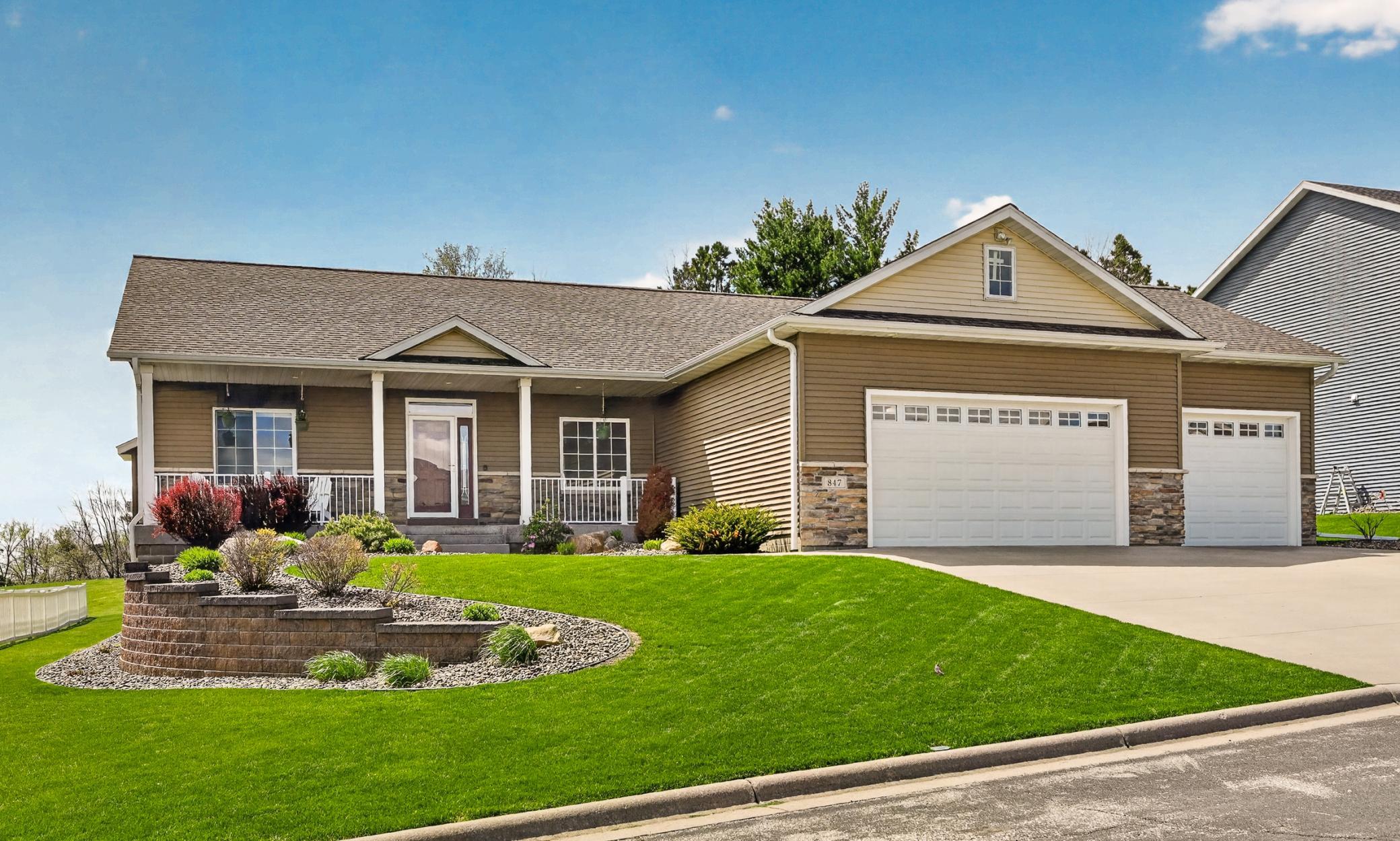 View of Residential at 847 Golfview Avenue, Zumbrota MN 55992, Zumbrota (3 of 47) - Mike Wilen | Minnesota Team Real Estate