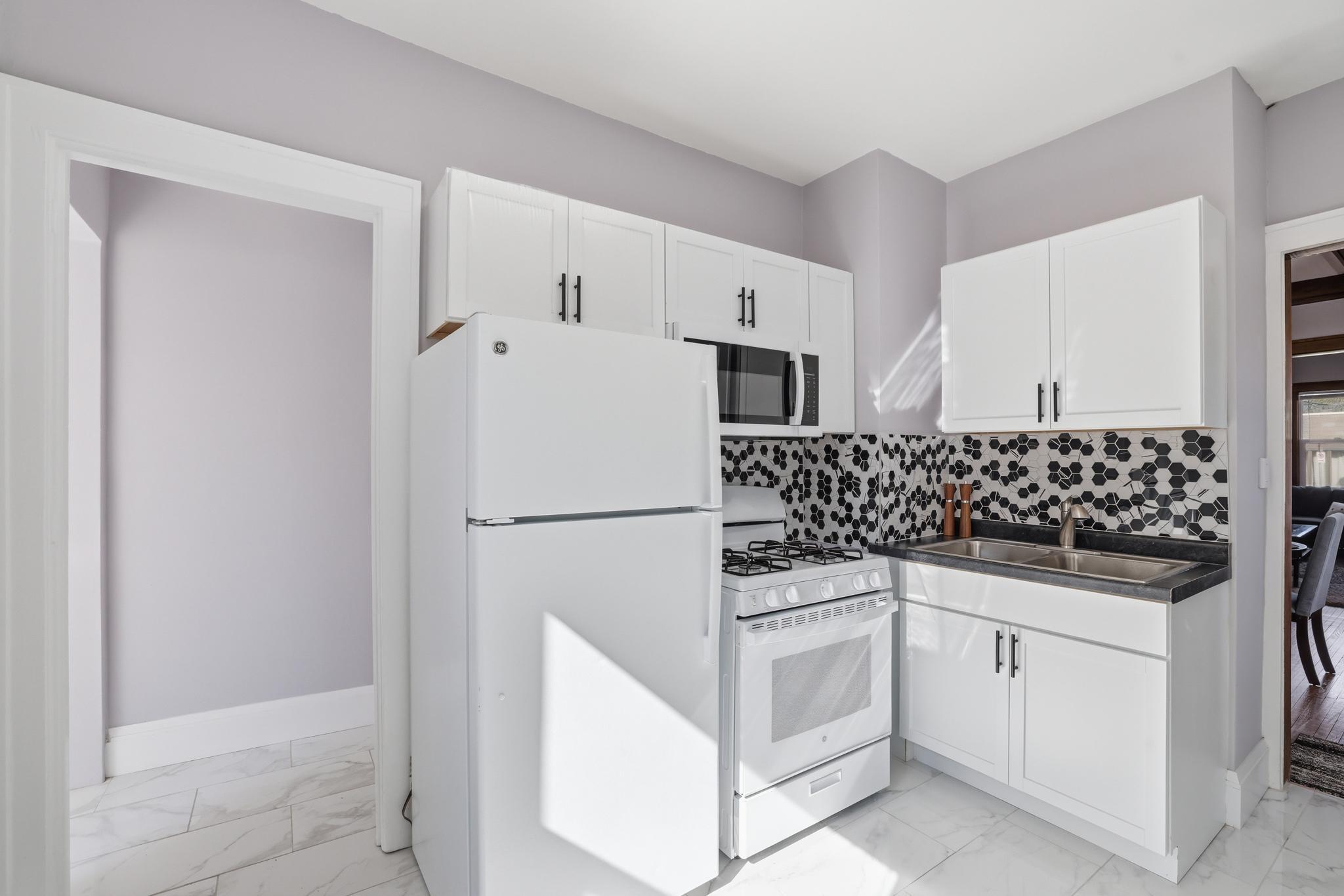 View of Residential at 3301 Lyndale Avenue, Minneapolis MN 55412, Minneapolis (20 of 28) - Mike Wilen | Minnesota Team Real Estate