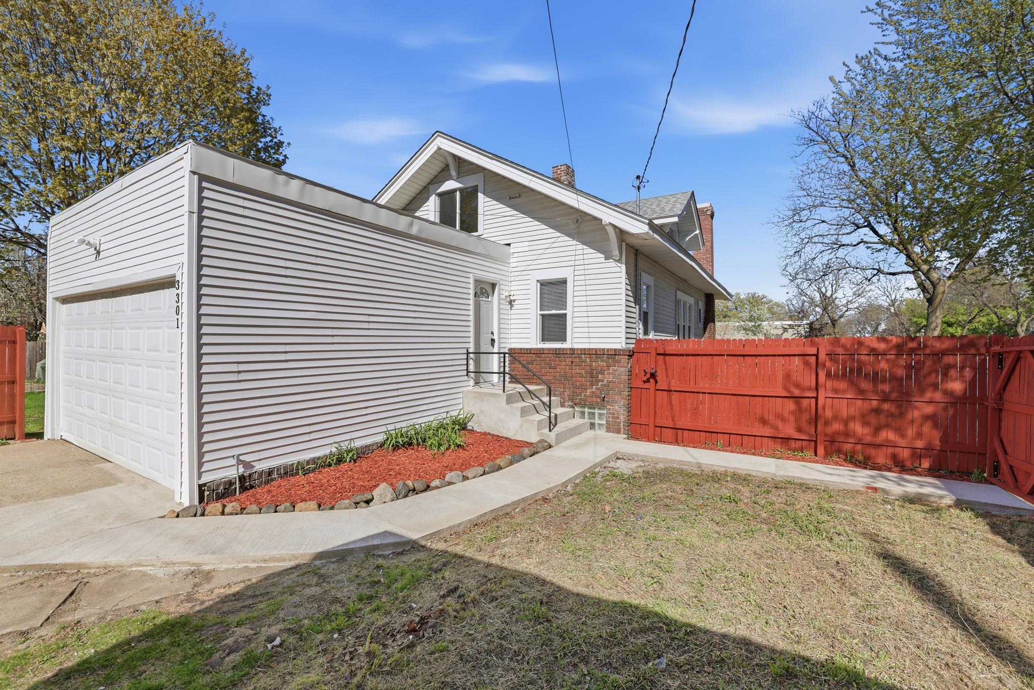 View of Residential at 3301 Lyndale Avenue, Minneapolis MN 55412, Minneapolis (26 of 28) - Mike Wilen | Minnesota Team Real Estate