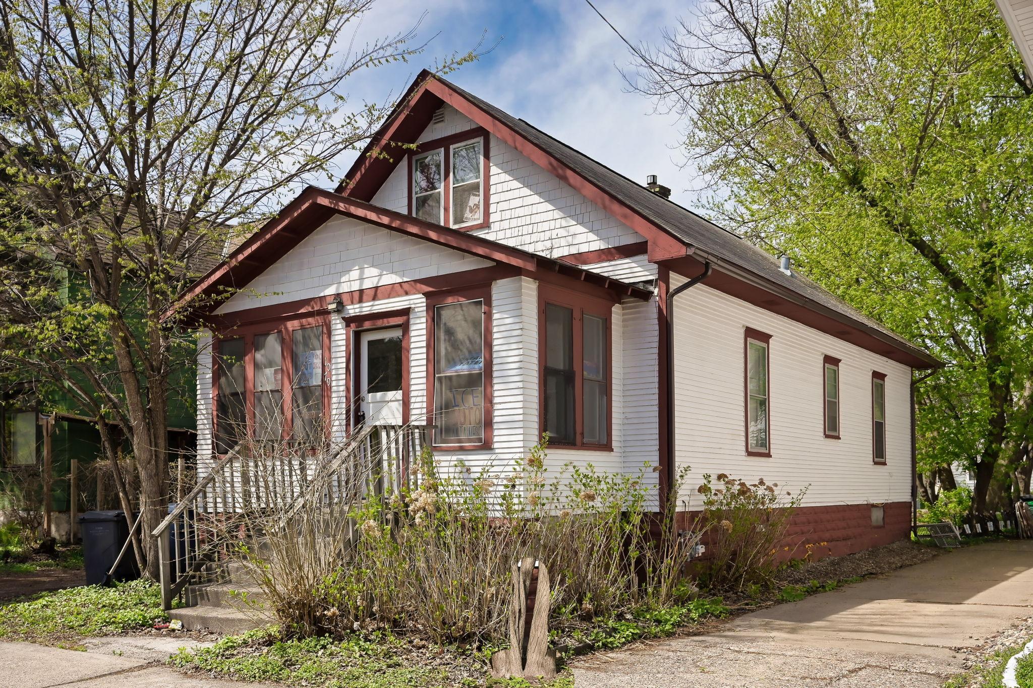 View of Single Family at 1079 15th Avenue, Minneapolis - Mike Wilen | Minnesota Team Real Estate
