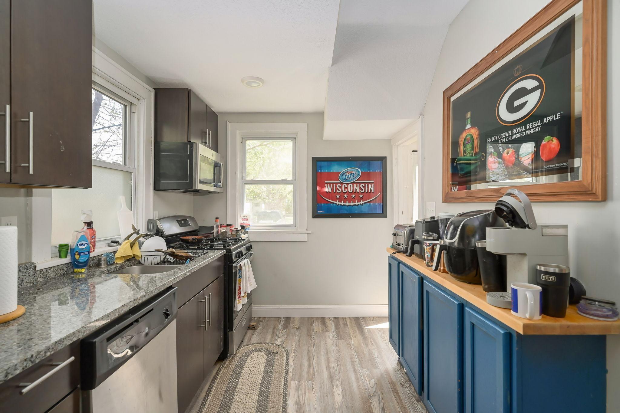View of Residential at 1096 23rd Avenue, Minneapolis MN 55414, Minneapolis (9 of 23) - Mike Wilen | Minnesota Team Real Estate