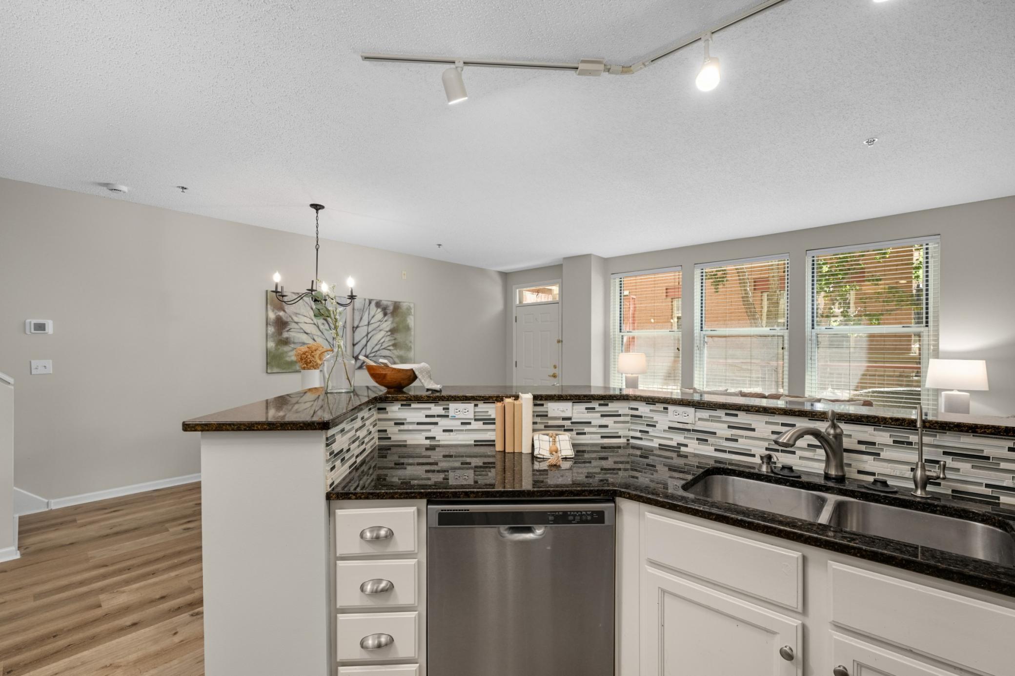 View of Residential at 680 2nd Street #120, Minneapolis MN 55401, Minneapolis (16 of 40) - Mike Wilen | Minnesota Team Real Estate