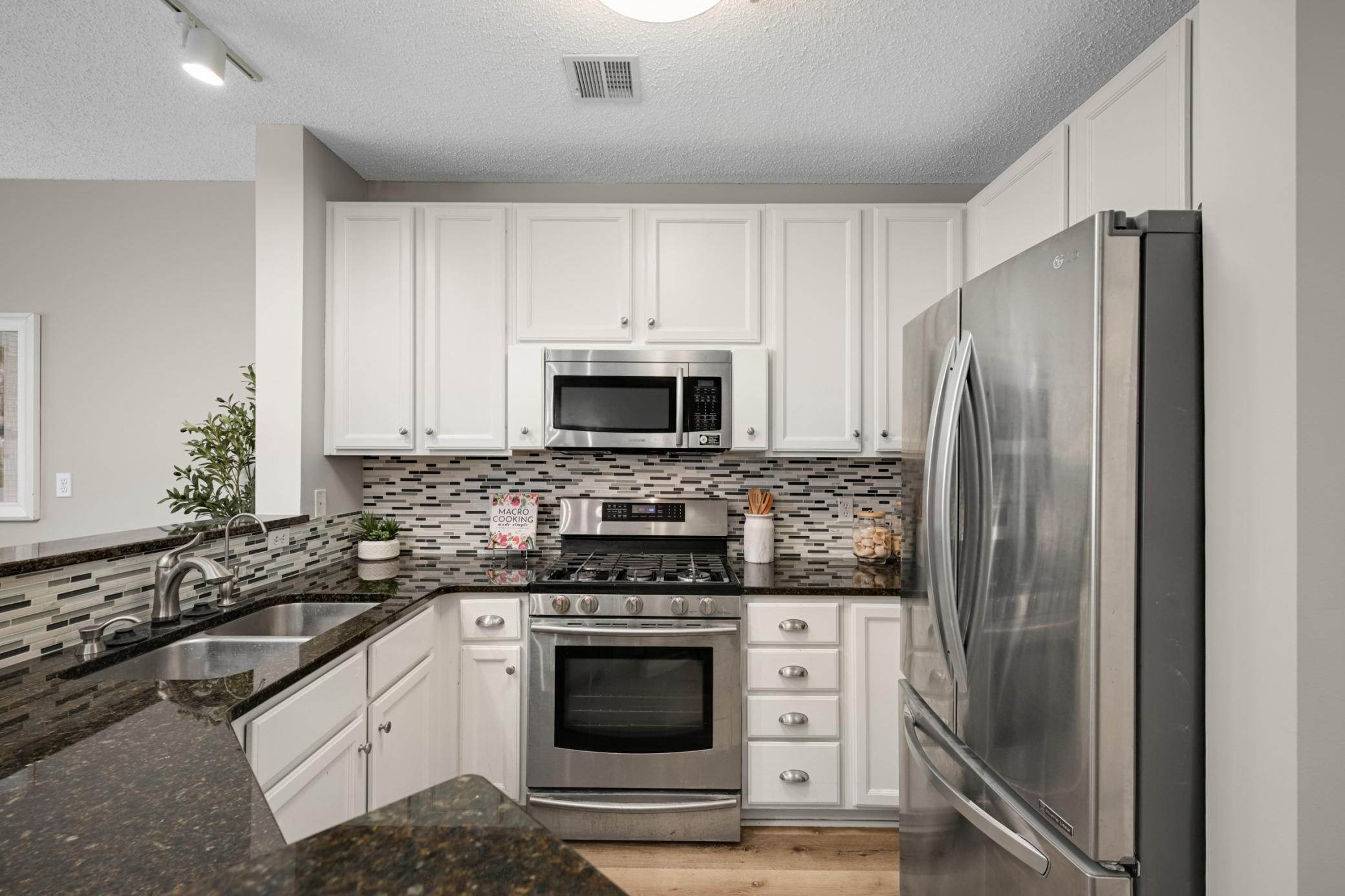 View of Residential at 680 2nd Street #120, Minneapolis MN 55401, Minneapolis (14 of 40) - Mike Wilen | Minnesota Team Real Estate