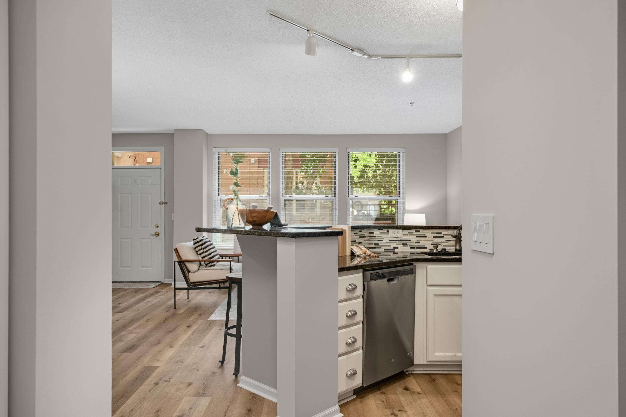 View of Residential at 680 2nd Street #120, Minneapolis MN 55401, Minneapolis (8 of 40) - Mike Wilen | Minnesota Team Real Estate