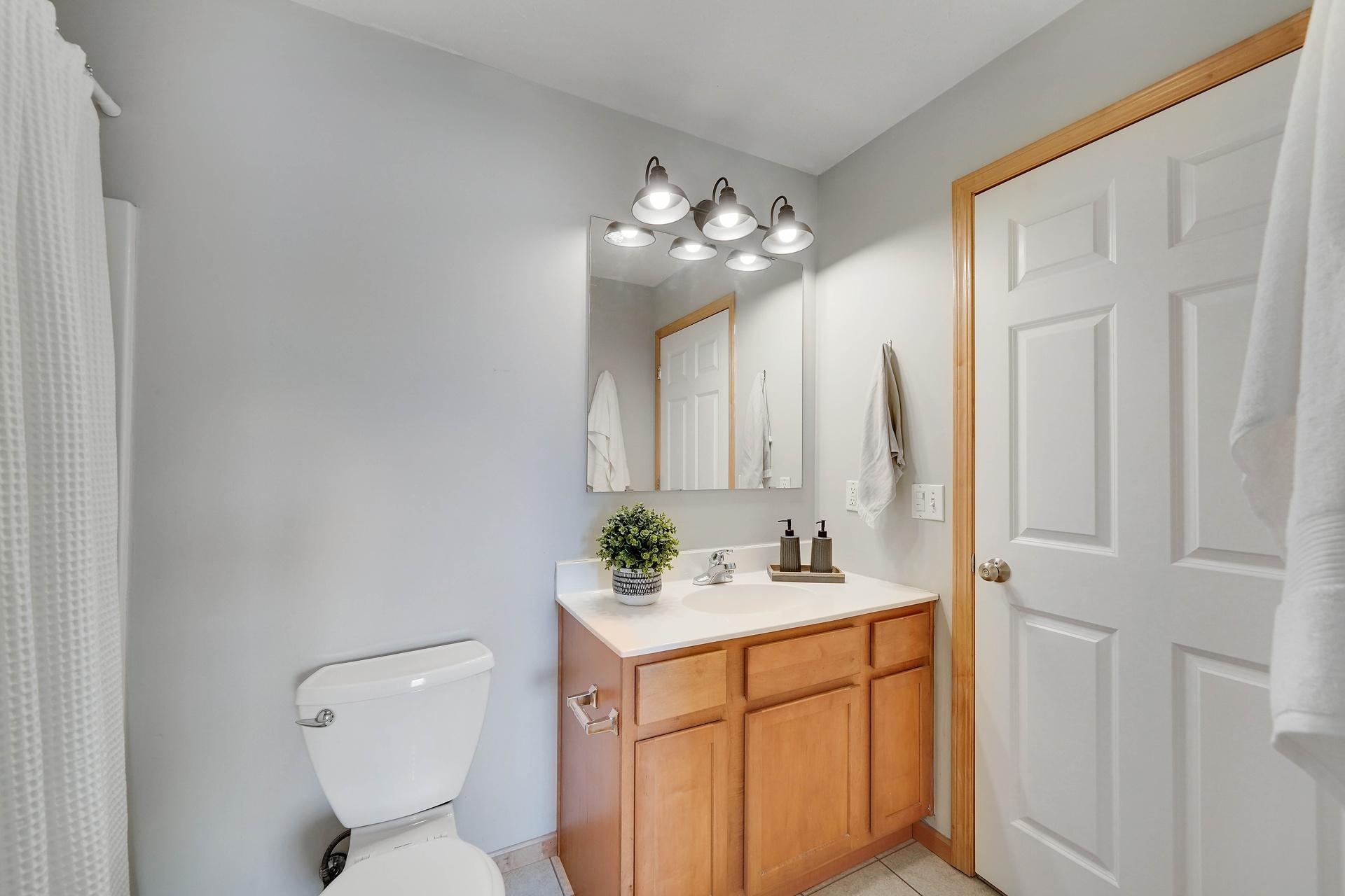 View of Residential at 1820 Quincy Street #A, Minneapolis MN 55418, Minneapolis (21 of 41) - Mike Wilen | Minnesota Team Real Estate