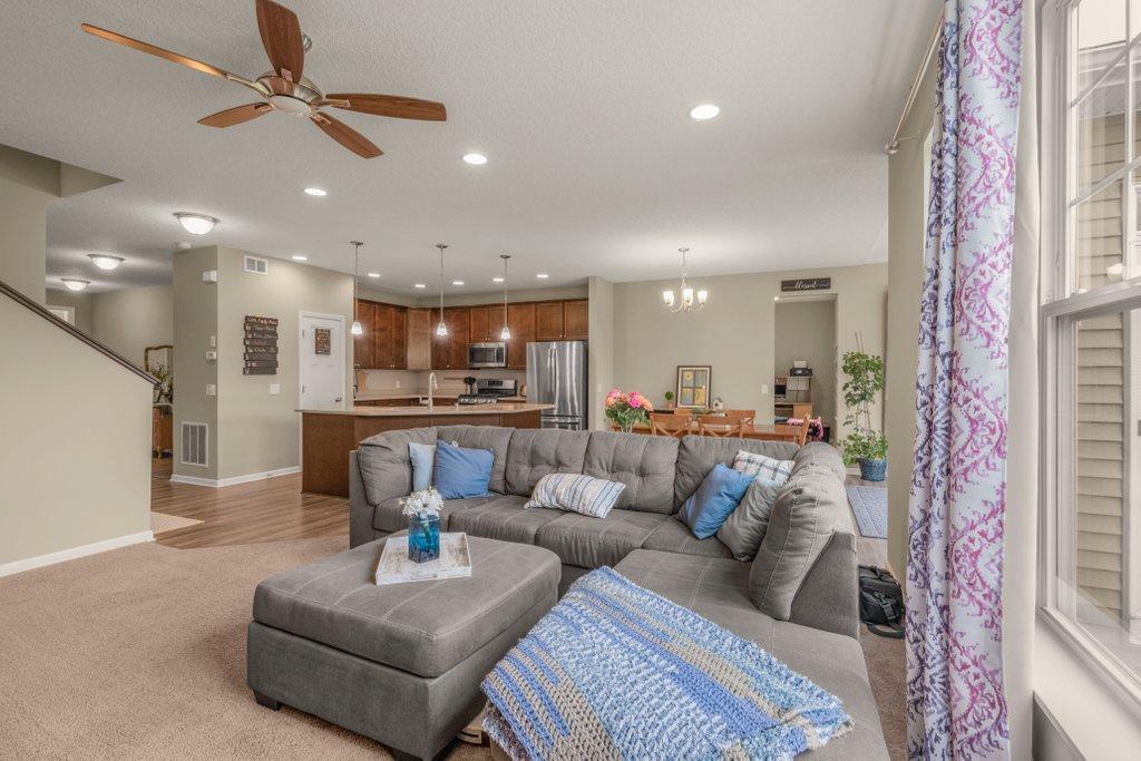 View of Residential at 6531 102nd Avenue, Brooklyn Park MN 55445, Brooklyn Park (5 of 34) - Mike Wilen | Minnesota Team Real Estate