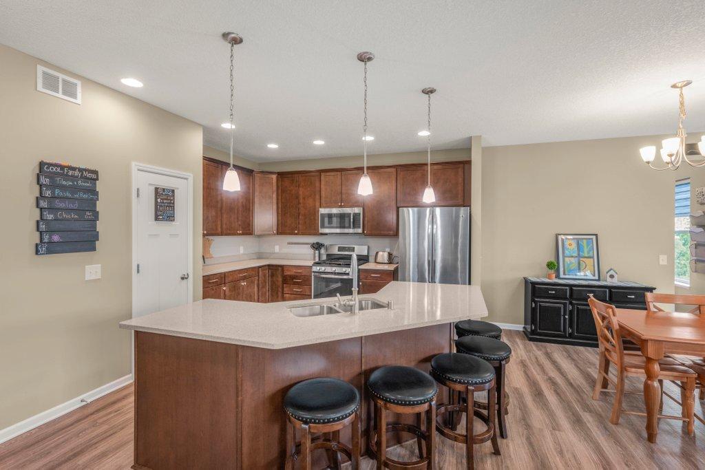 View of Residential at 6531 102nd Avenue, Brooklyn Park MN 55445, Brooklyn Park (7 of 34) - Mike Wilen | Minnesota Team Real Estate