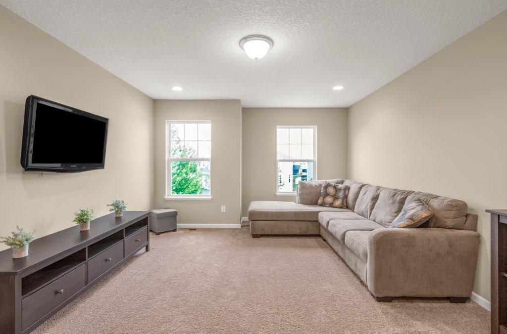 View of Residential at 6531 102nd Avenue, Brooklyn Park MN 55445, Brooklyn Park (20 of 34) - Mike Wilen | Minnesota Team Real Estate