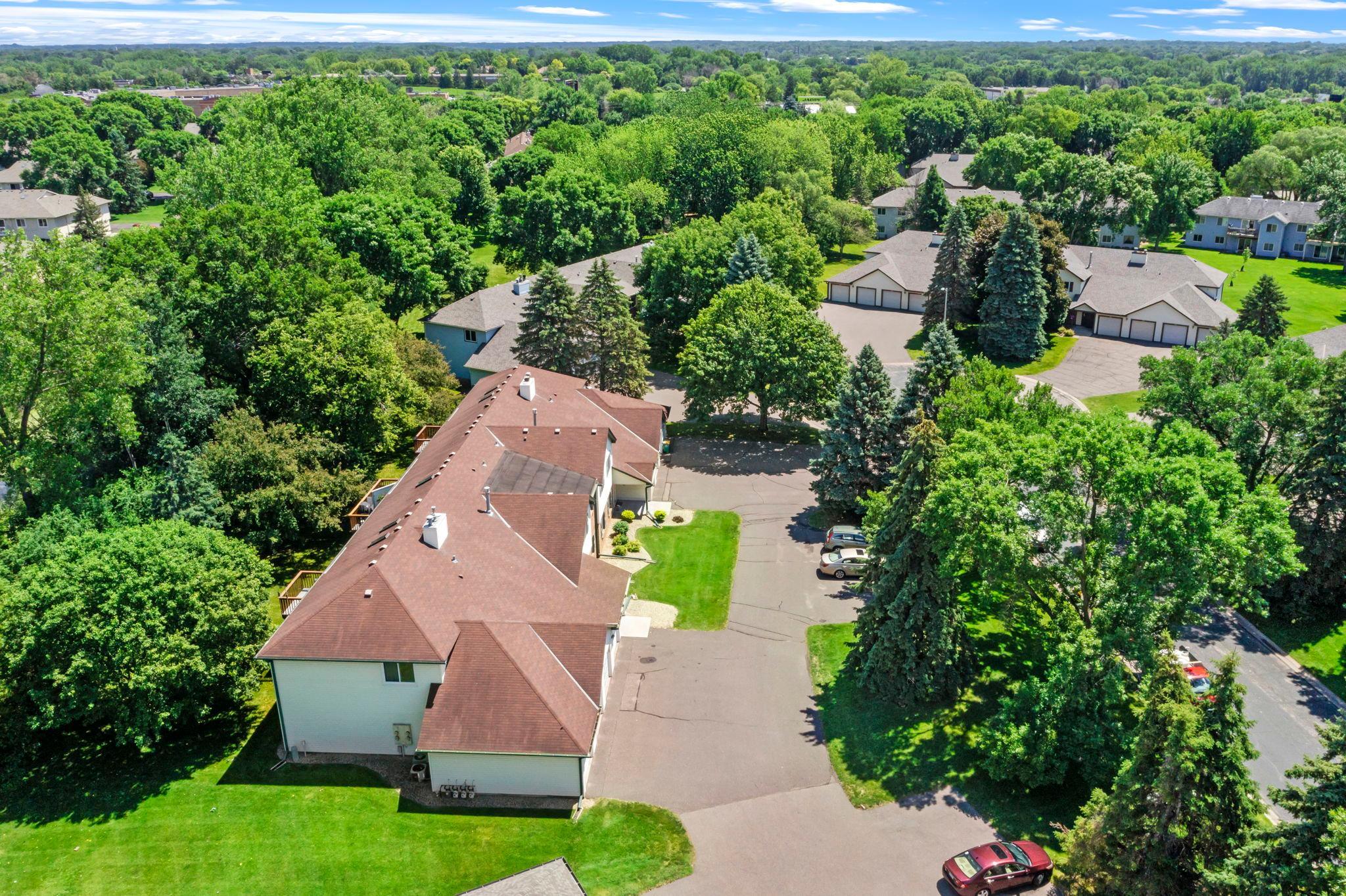 View of Residential at 977 Heritage Court, Vadnais Heights MN 55127, Vadnais Heights (58 of 59) - Mike Wilen | Minnesota Team Real Estate