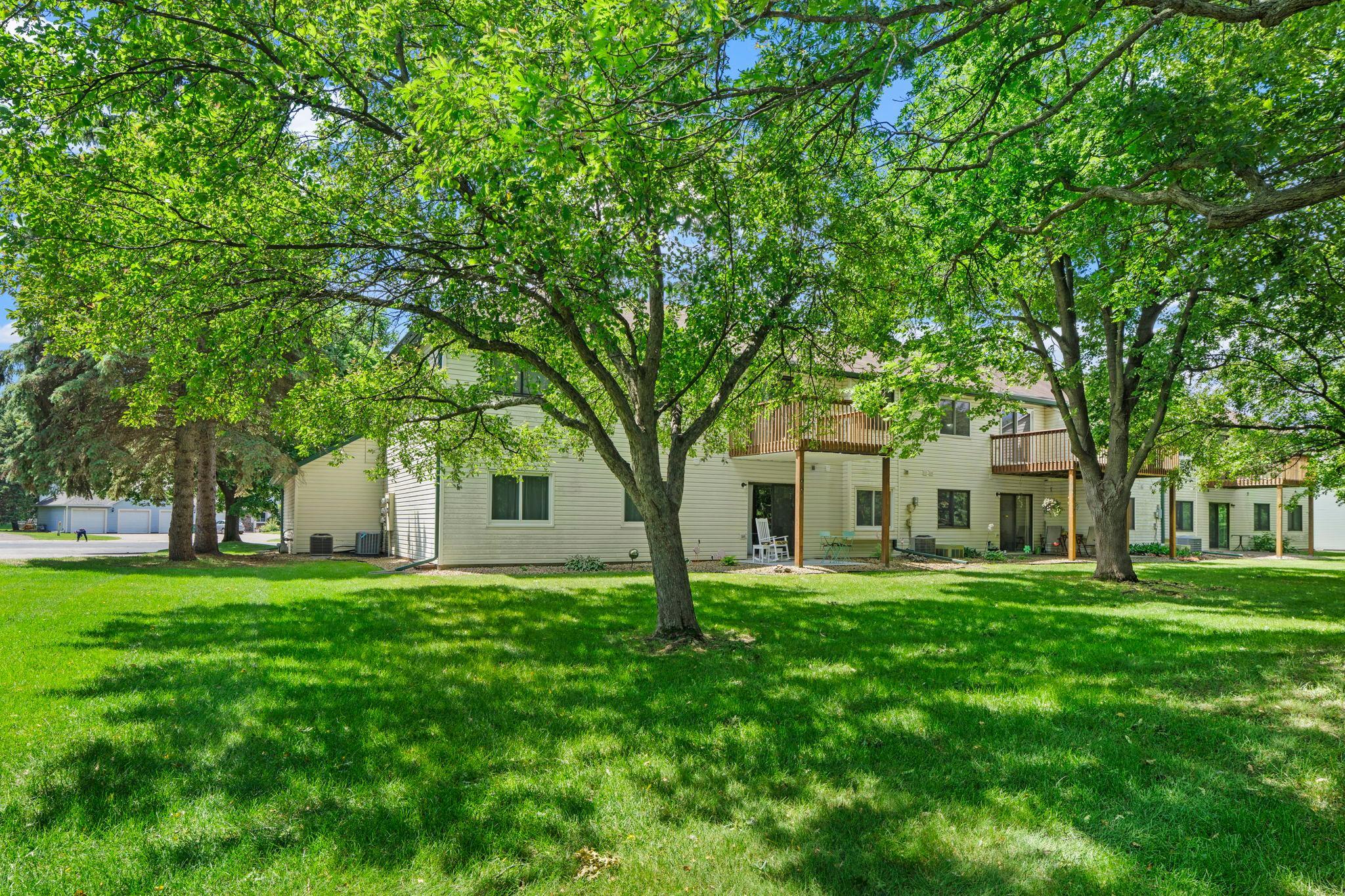 View of Residential at 977 Heritage Court, Vadnais Heights MN 55127, Vadnais Heights (49 of 59) - Mike Wilen | Minnesota Team Real Estate