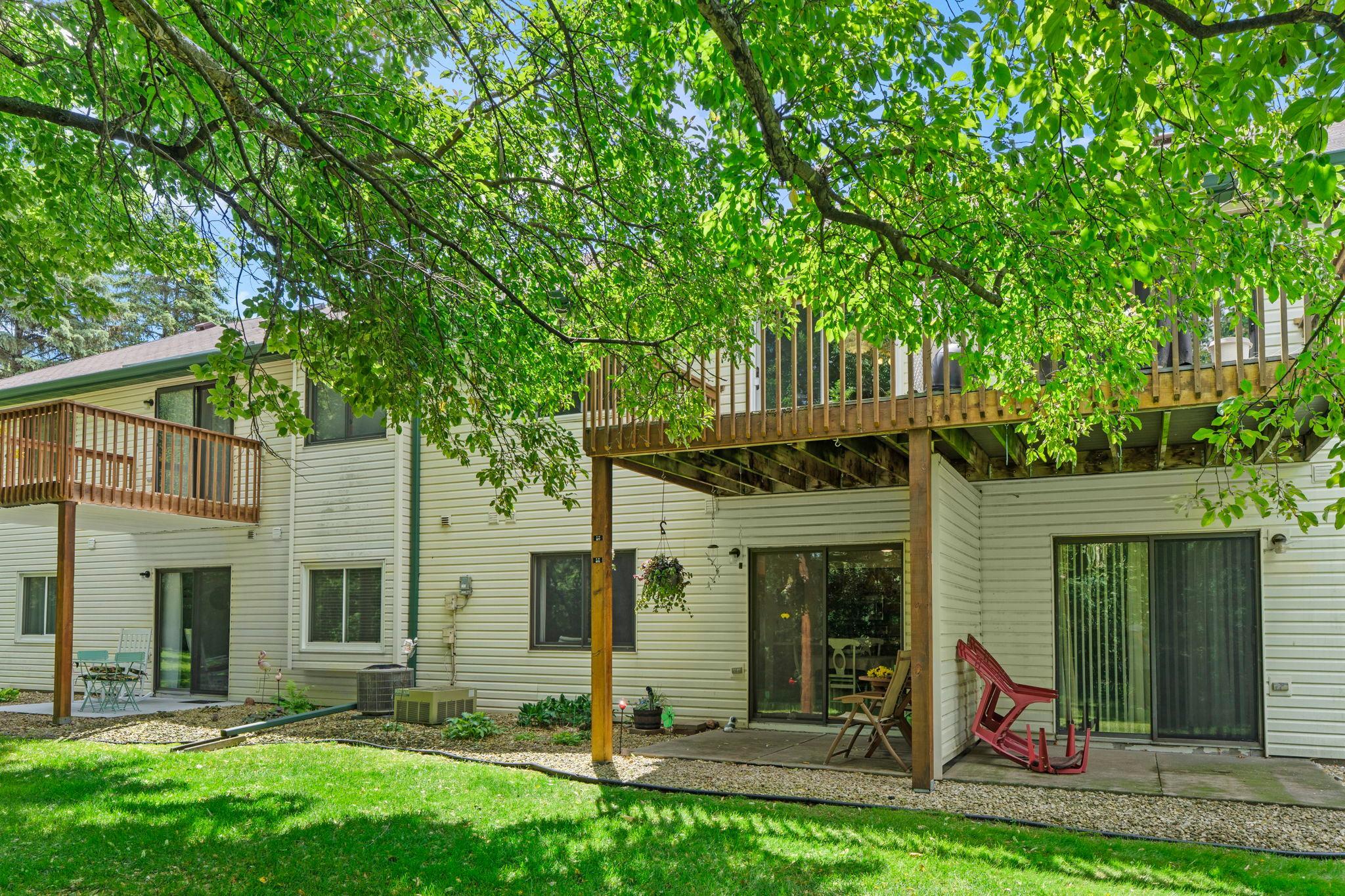 View of Residential at 977 Heritage Court, Vadnais Heights MN 55127, Vadnais Heights (47 of 59) - Mike Wilen | Minnesota Team Real Estate