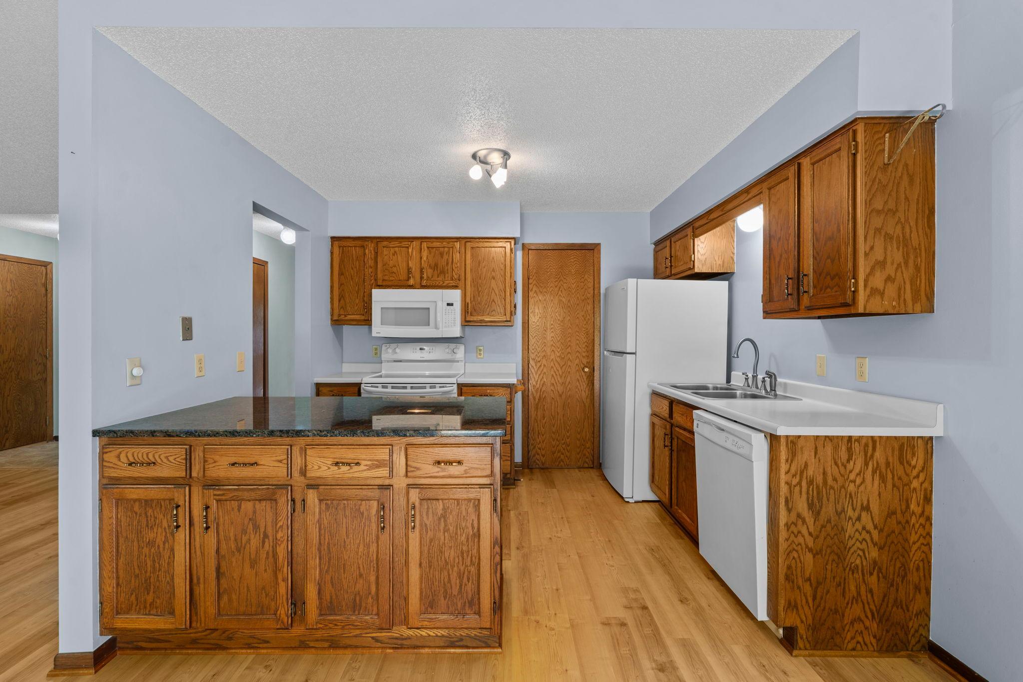 View of Residential at 977 Heritage Court, Vadnais Heights MN 55127, Vadnais Heights (26 of 59) - Mike Wilen | Minnesota Team Real Estate
