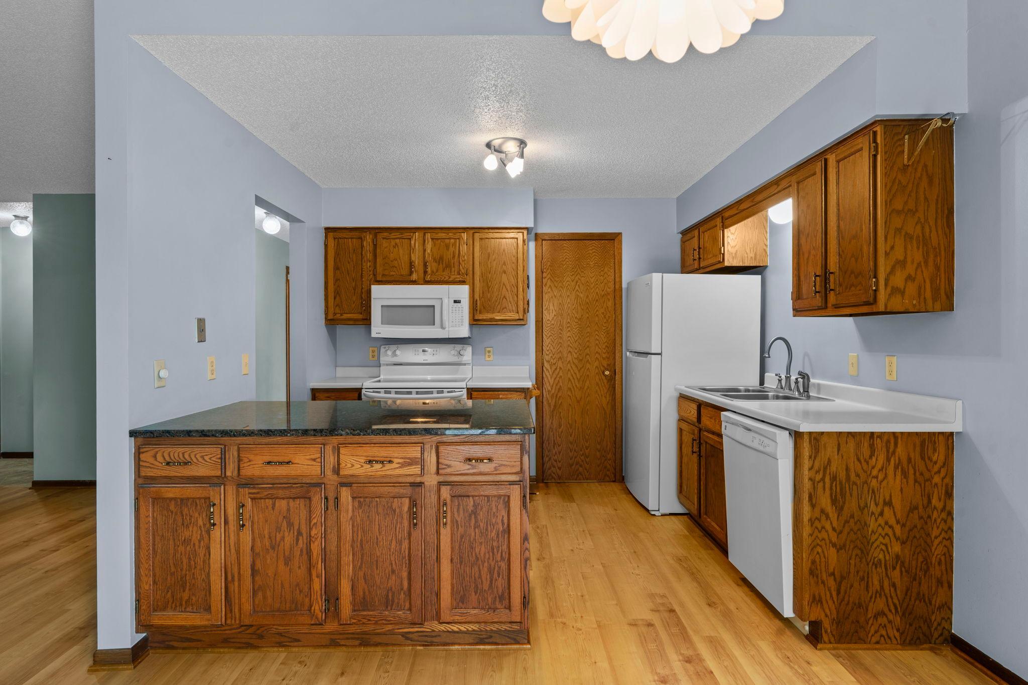 View of Residential at 977 Heritage Court, Vadnais Heights MN 55127, Vadnais Heights (25 of 59) - Mike Wilen | Minnesota Team Real Estate