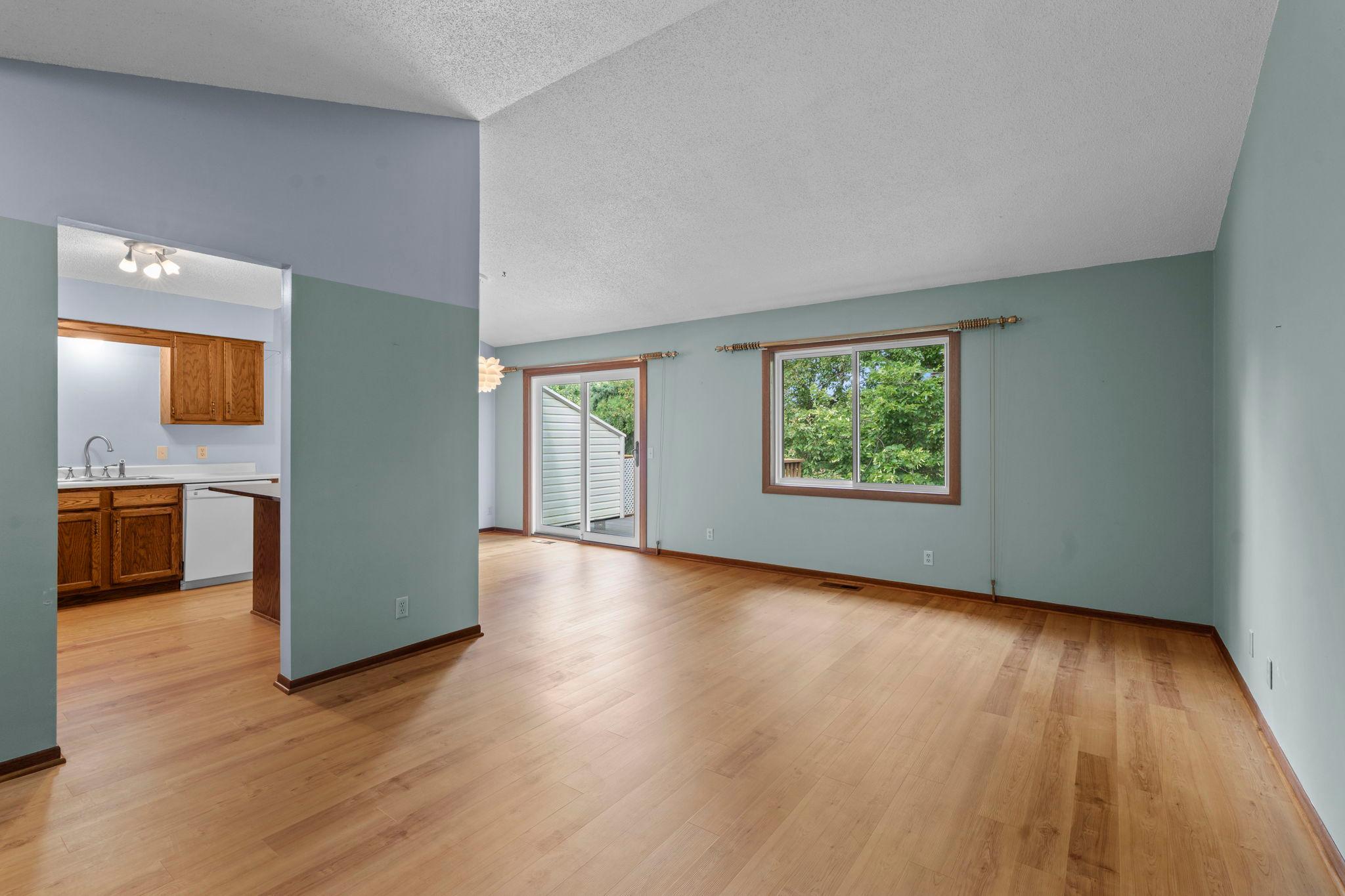 View of Residential at 977 Heritage Court, Vadnais Heights MN 55127, Vadnais Heights (2 of 59) - Mike Wilen | Minnesota Team Real Estate