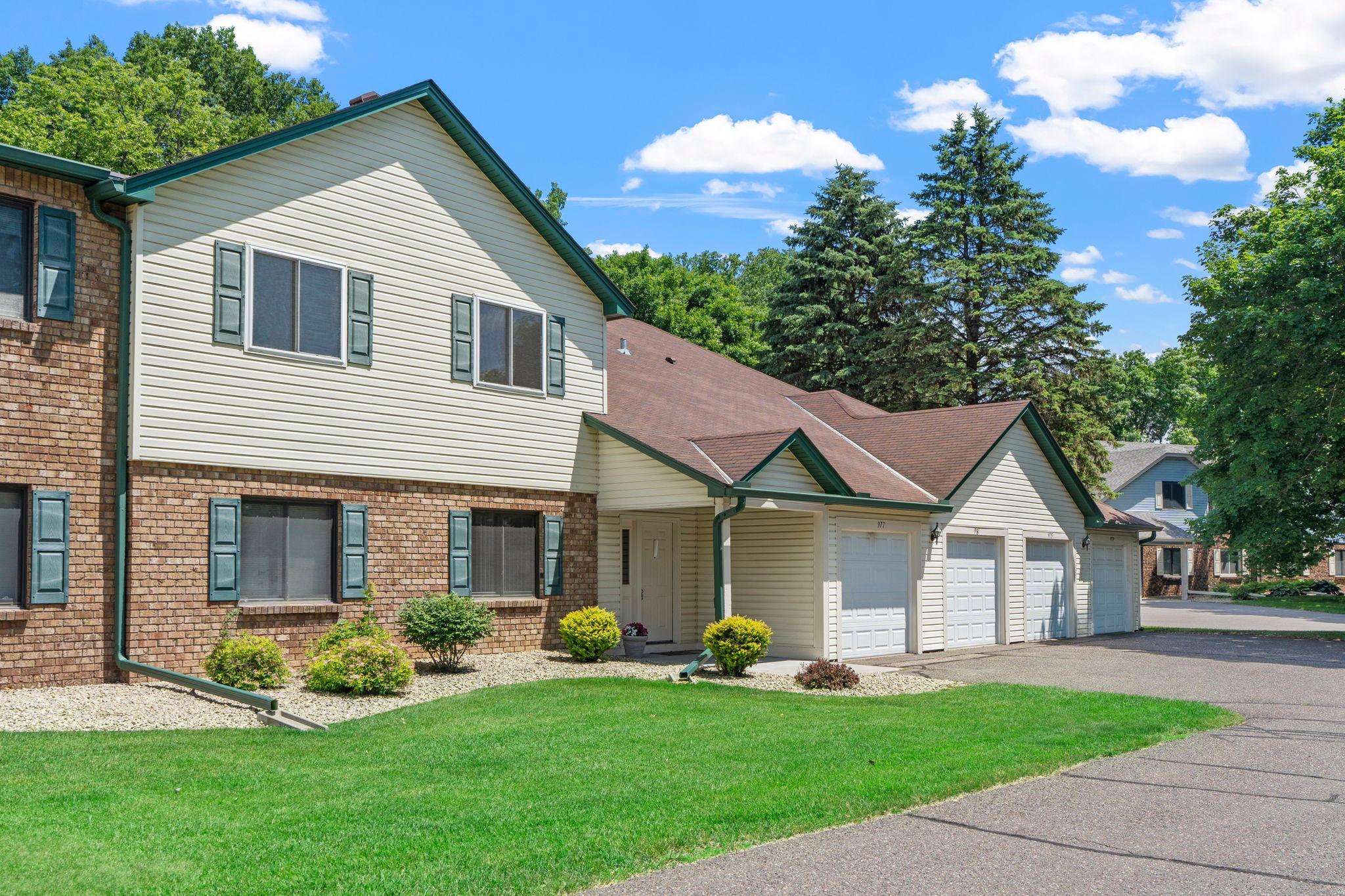 View of Residential at 977 Heritage Court, Vadnais Heights MN 55127, Vadnais Heights (45 of 59) - Mike Wilen | Minnesota Team Real Estate