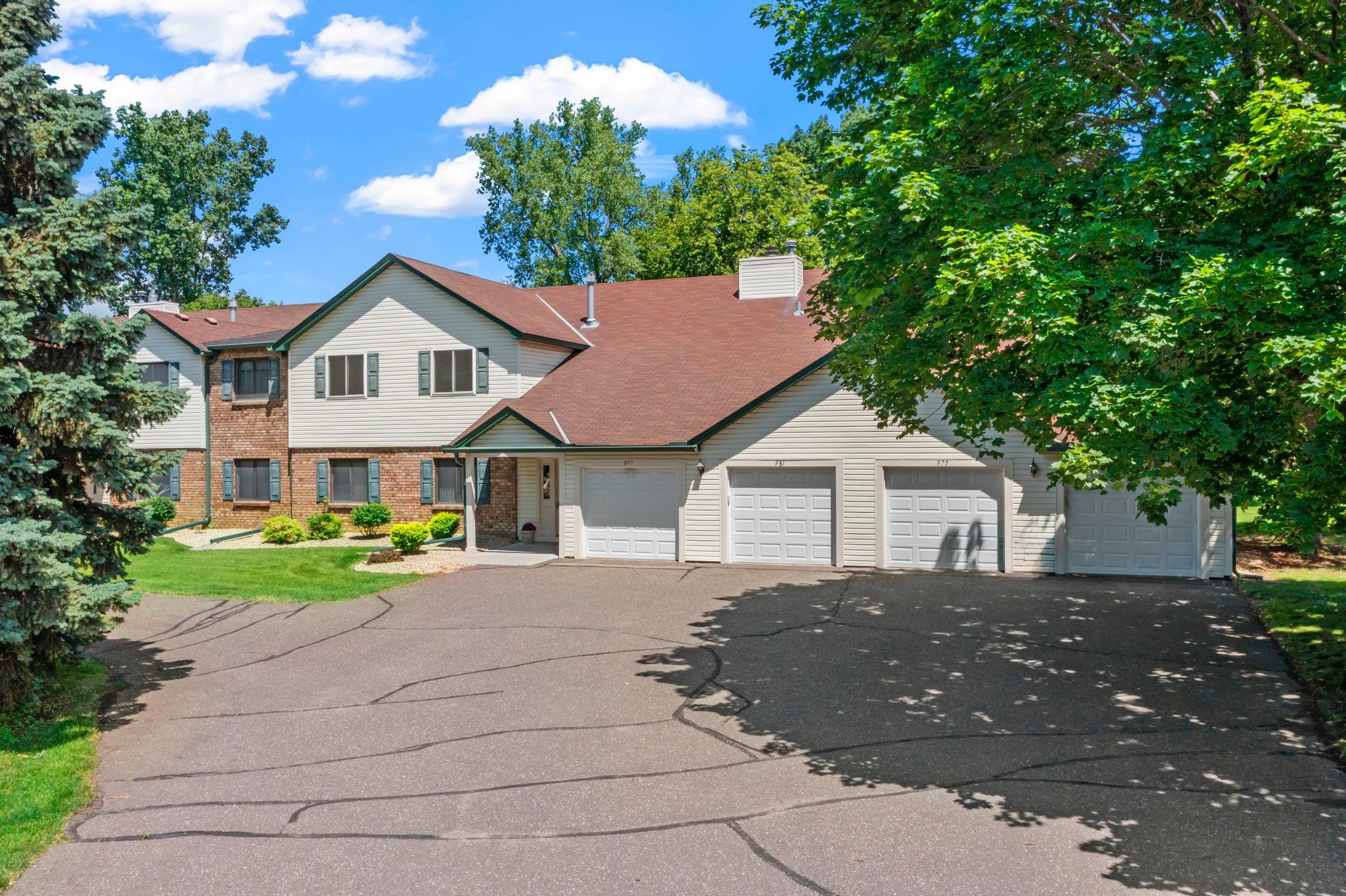 View of Residential at 977 Heritage Court, Vadnais Heights MN 55127, Vadnais Heights (41 of 59) - Mike Wilen | Minnesota Team Real Estate