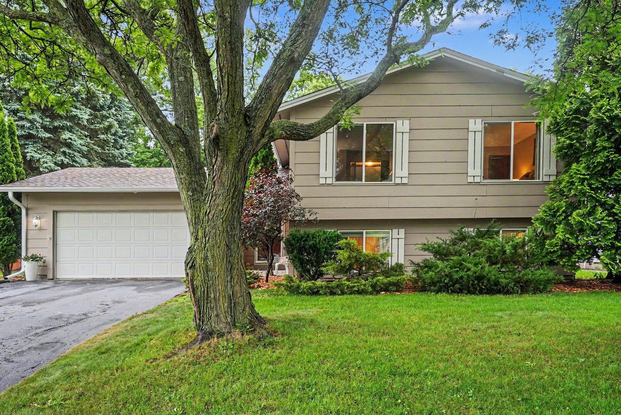 View of Residential at 7201 32nd Avenue, Crystal MN 55427, Crystal - Mike Wilen | Minnesota Team Real Estate