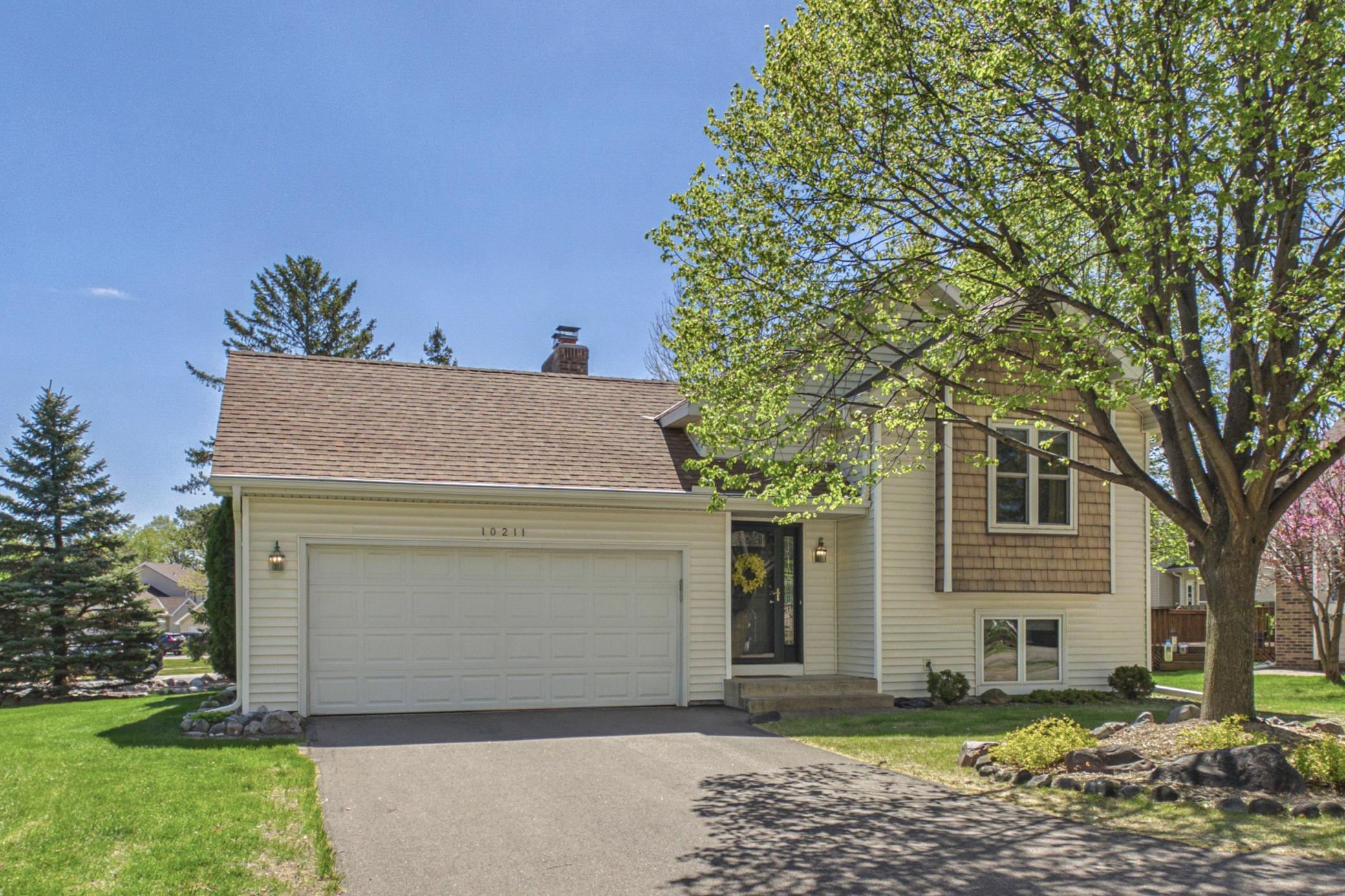 View of Residential at 10211 Lee Drive, Eden Prairie MN 55347, Eden Prairie - Mike Wilen | Minnesota Team Real Estate