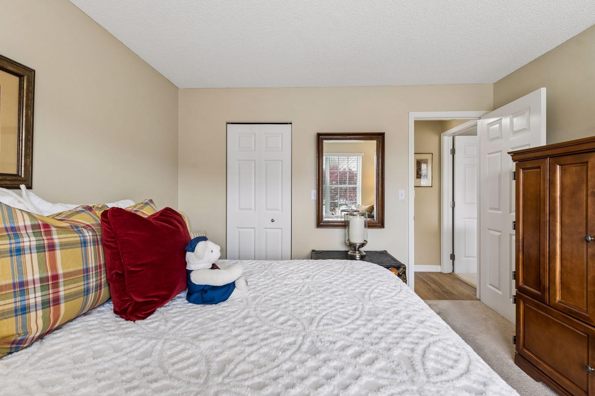 View of Residential at 6000 Chasewood Parkway #204, Hopkins MN 55343, Hopkins (19 of 45) - Mike Wilen | Minnesota Team Real Estate