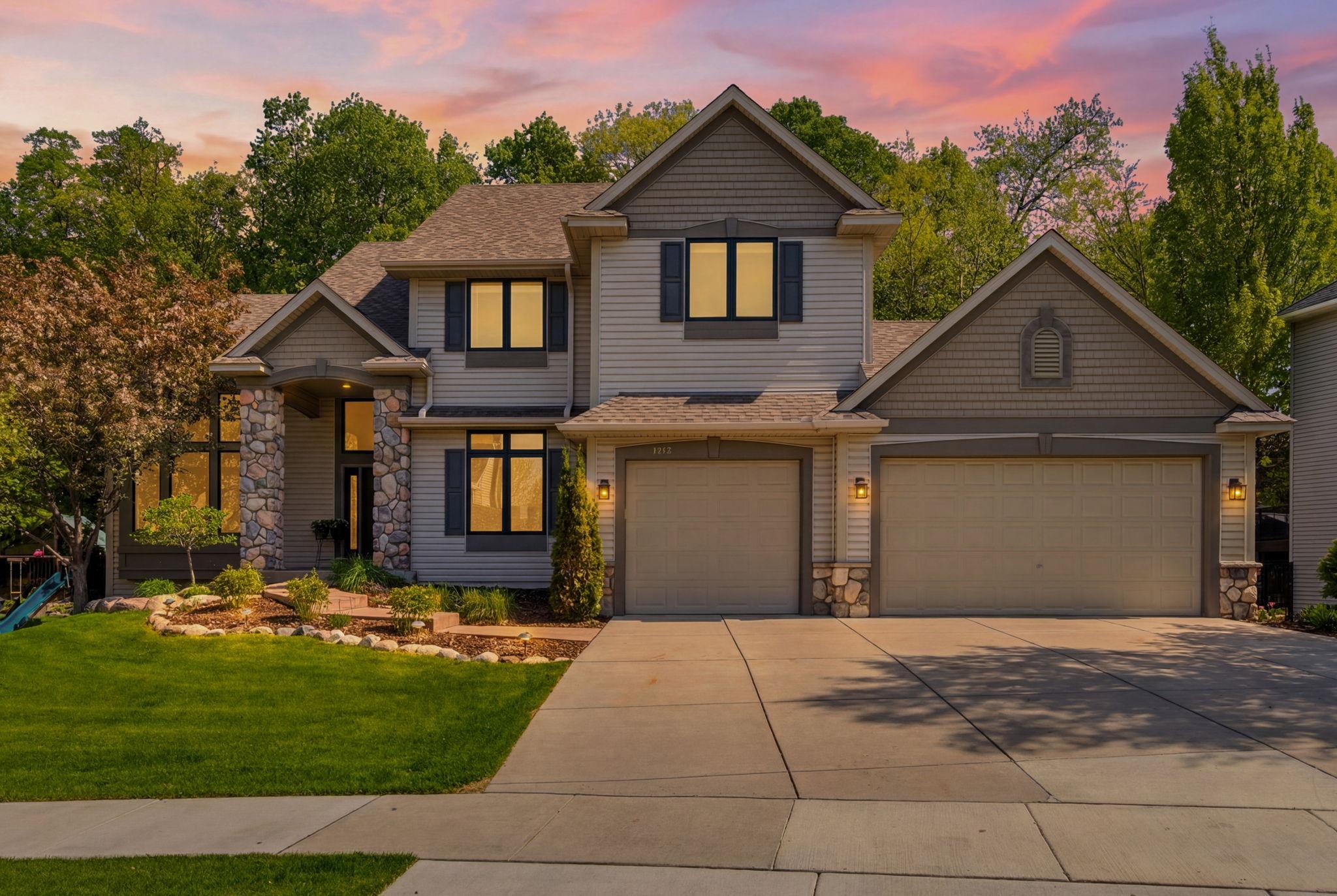 View of Residential at 7552 Blackoaks Lane, Maple Grove MN 55311, Maple Grove - Mike Wilen | Minnesota Team Real Estate