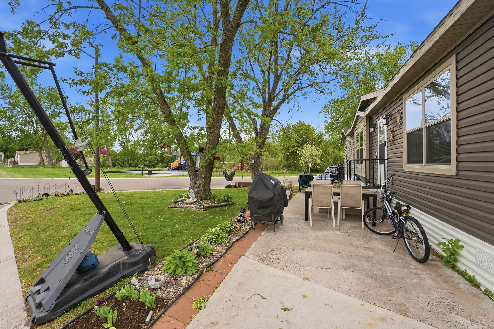 View of Residential at 10488 Pierce Street, Blaine MN 55434, Blaine (28 of 32) - Mike Wilen | Minnesota Team Real Estate