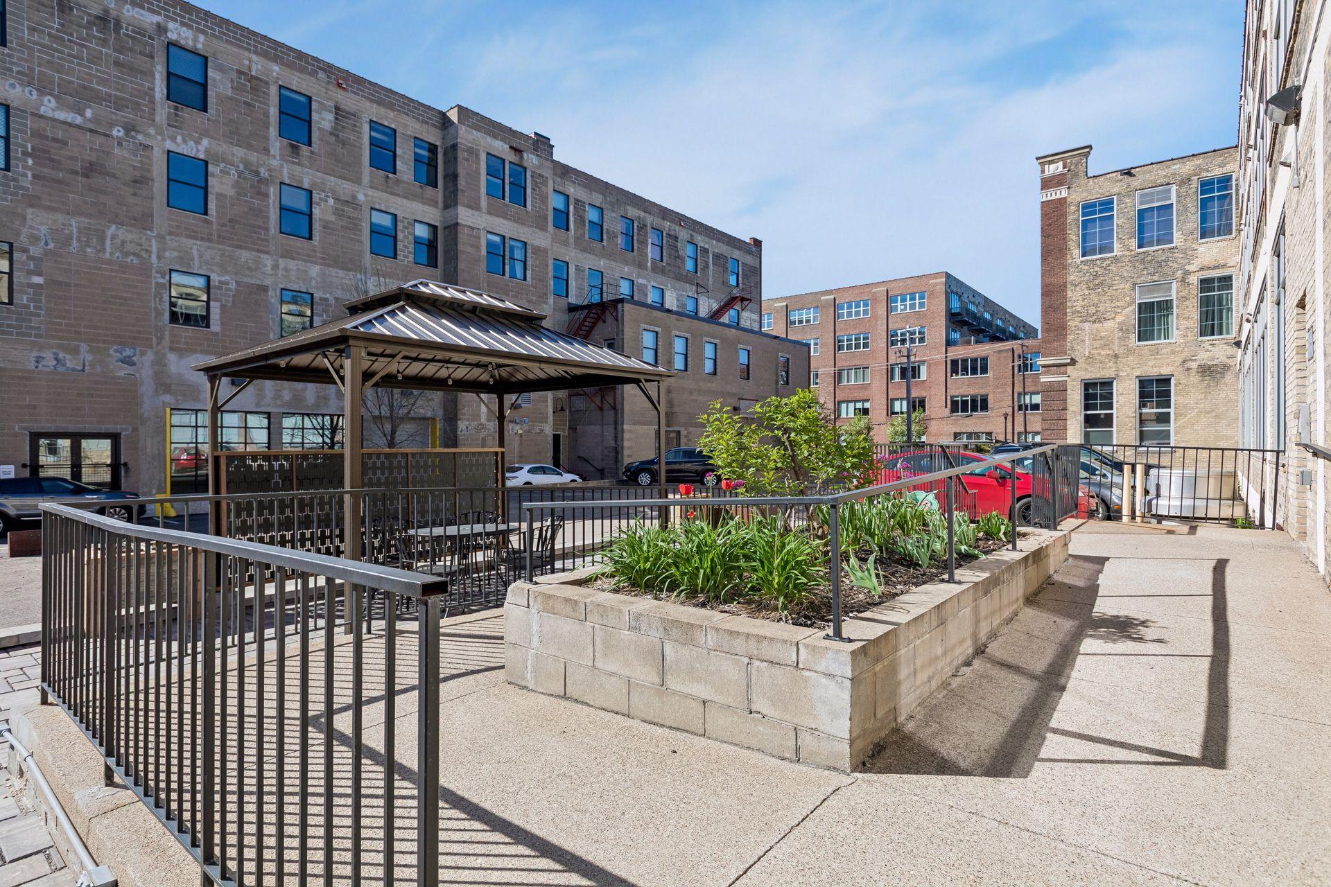 View of Residential at 918 3rd Street #203, Minneapolis MN 55401, Minneapolis (28 of 35) - Mike Wilen | Minnesota Team Real Estate