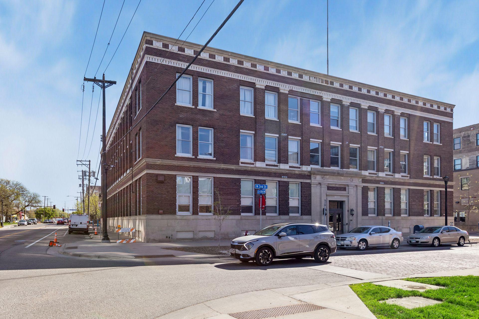 View of Residential at 918 3rd Street #203, Minneapolis MN 55401, Minneapolis (21 of 35) - Mike Wilen | Minnesota Team Real Estate