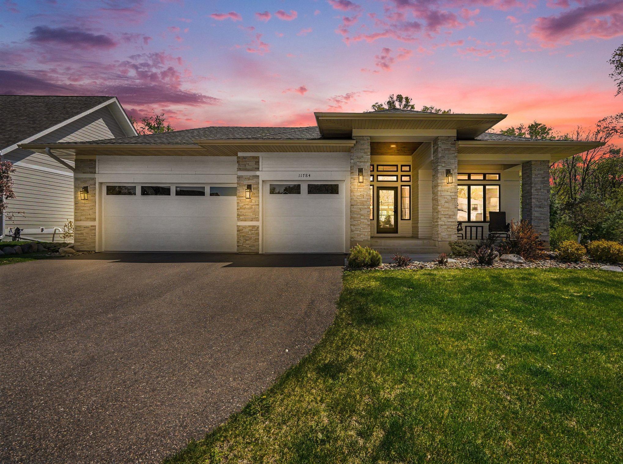 View of Single Family at 11784 Azure Lane, Inver Grove Heights - Mike Wilen | Minnesota Team Real Estate