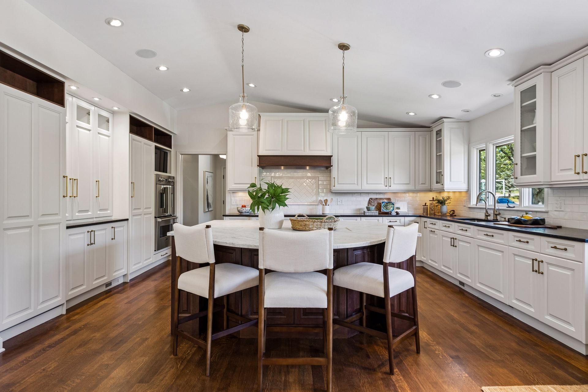 View of Residential at 5708 Camelback Drive, Edina MN 55436, Edina (4 of 28) - Mike Wilen | Minnesota Team Real Estate