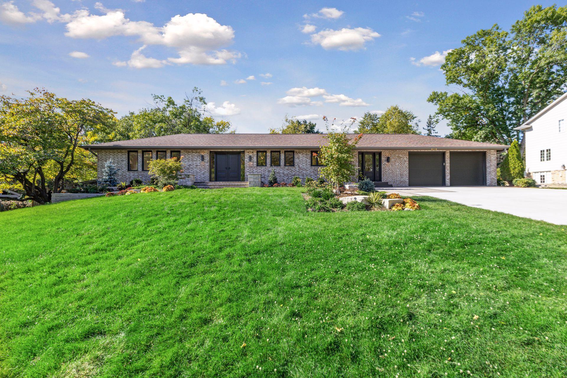 View of Single Family at 5708 Camelback Drive, Edina - Mike Wilen | Minnesota Team Real Estate