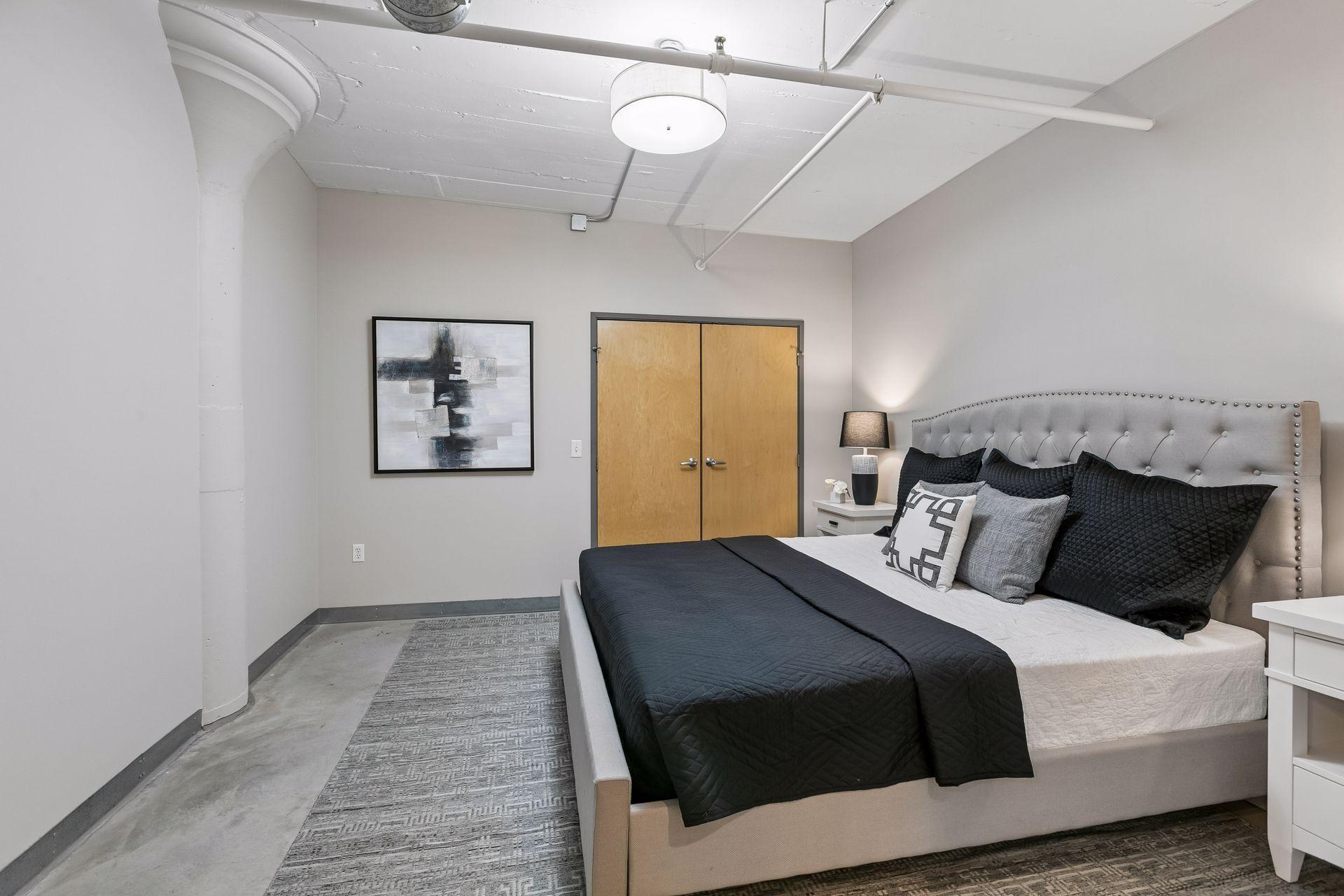 View of Residential at 250 Park Avenue #705, Minneapolis MN 55415, Minneapolis (23 of 37) - Mike Wilen | Minnesota Team Real Estate