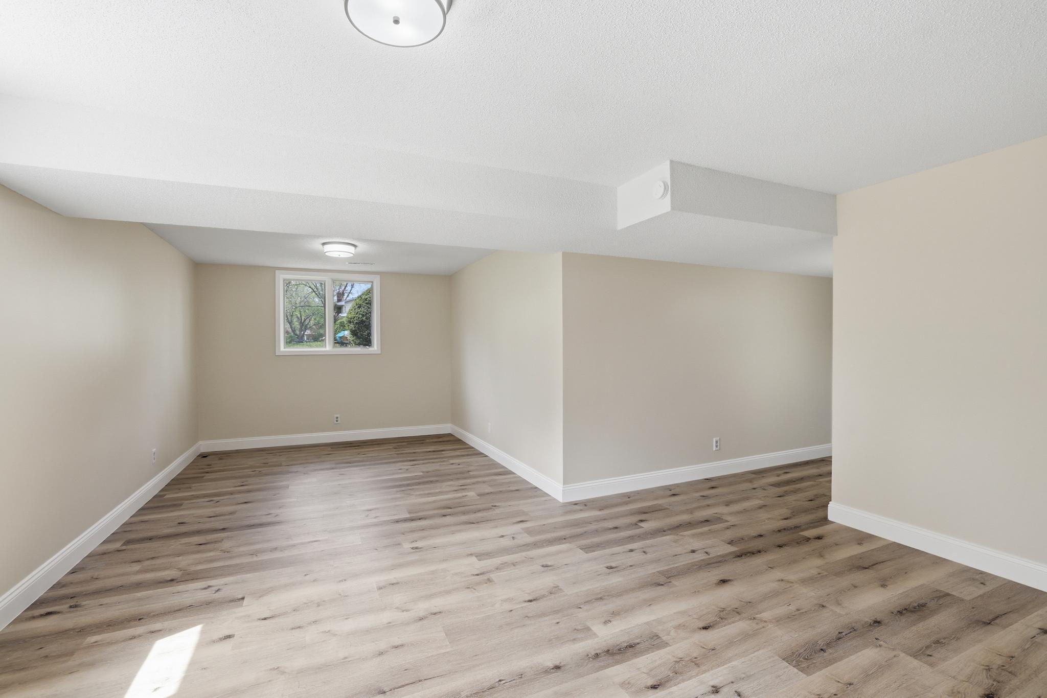 View of Residential at 738 County Road B, Maplewood MN 55117, Maplewood (27 of 32) - Mike Wilen | Minnesota Team Real Estate