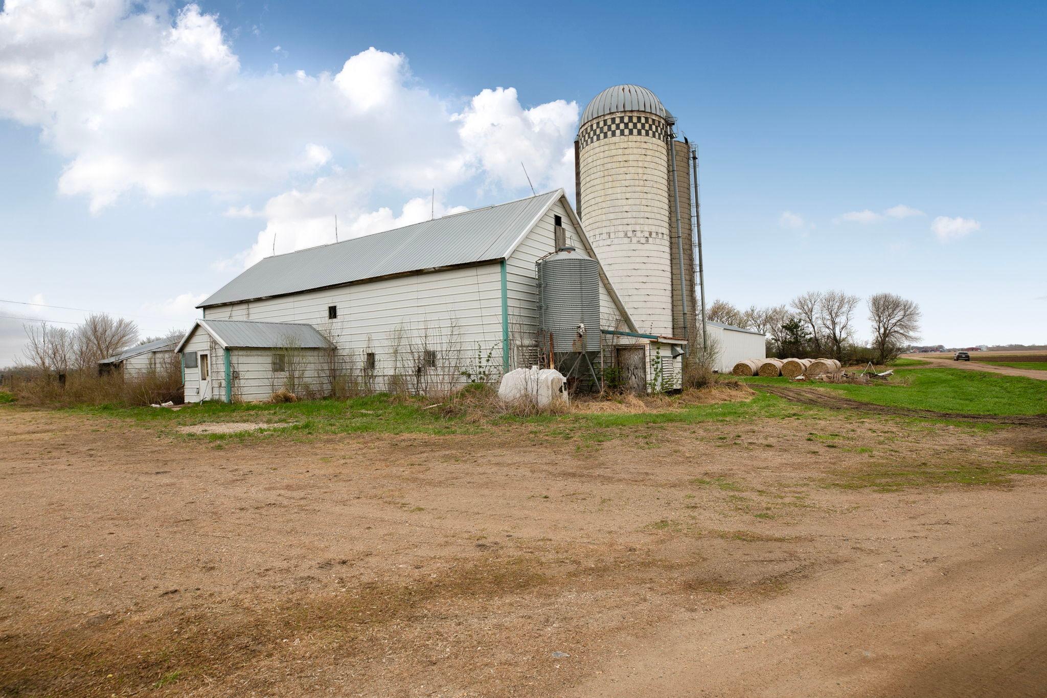 View of Farm at 21372 273rd Ave, Paynesville MN 56362, Paynesville (37 of 272) - Mike Wilen | Minnesota Team Real Estate
