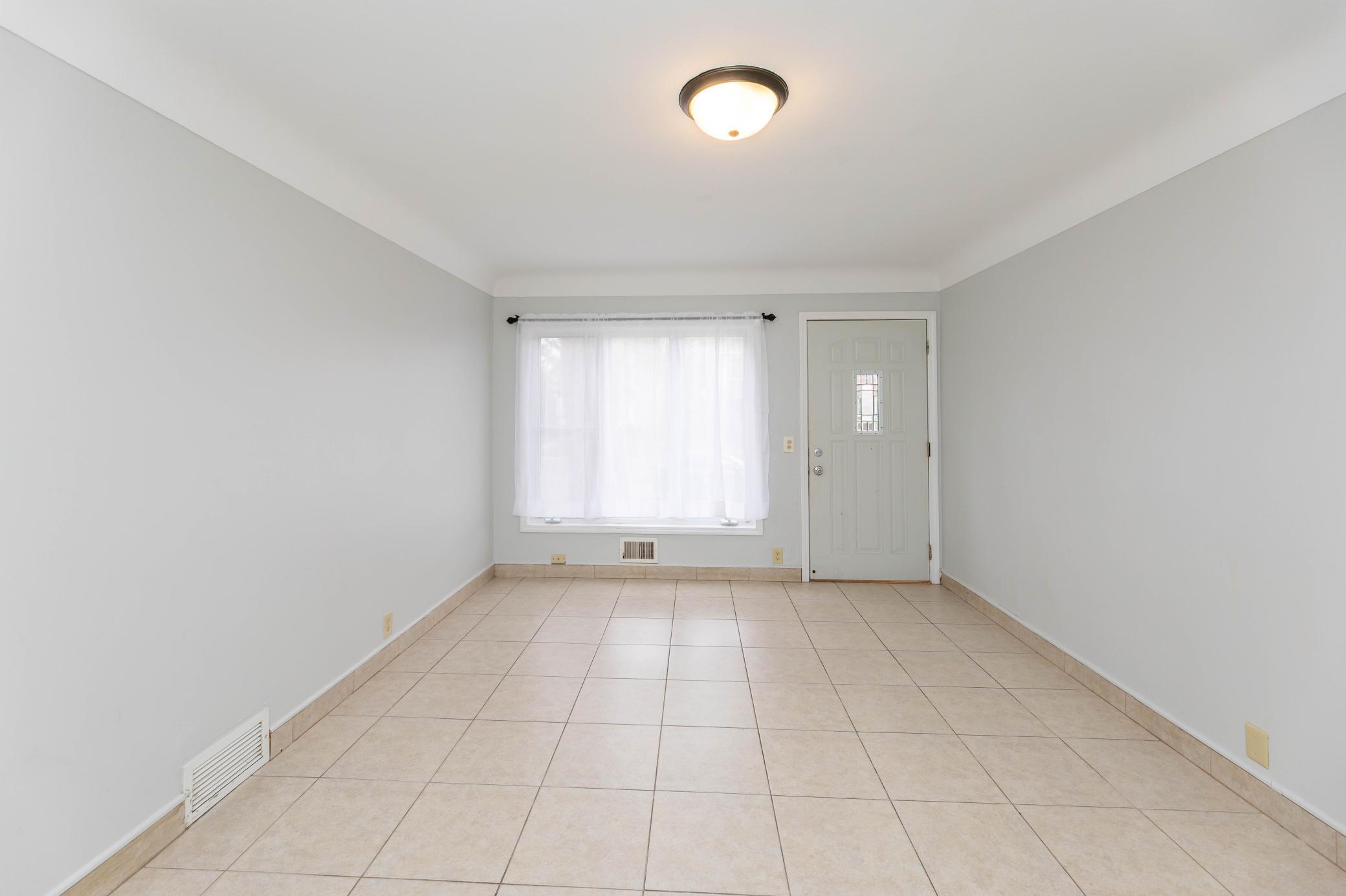 View of Residential Income at 3117 17th Avenue, Minneapolis MN 55407, Minneapolis (8 of 40) - Mike Wilen | Minnesota Team Real Estate