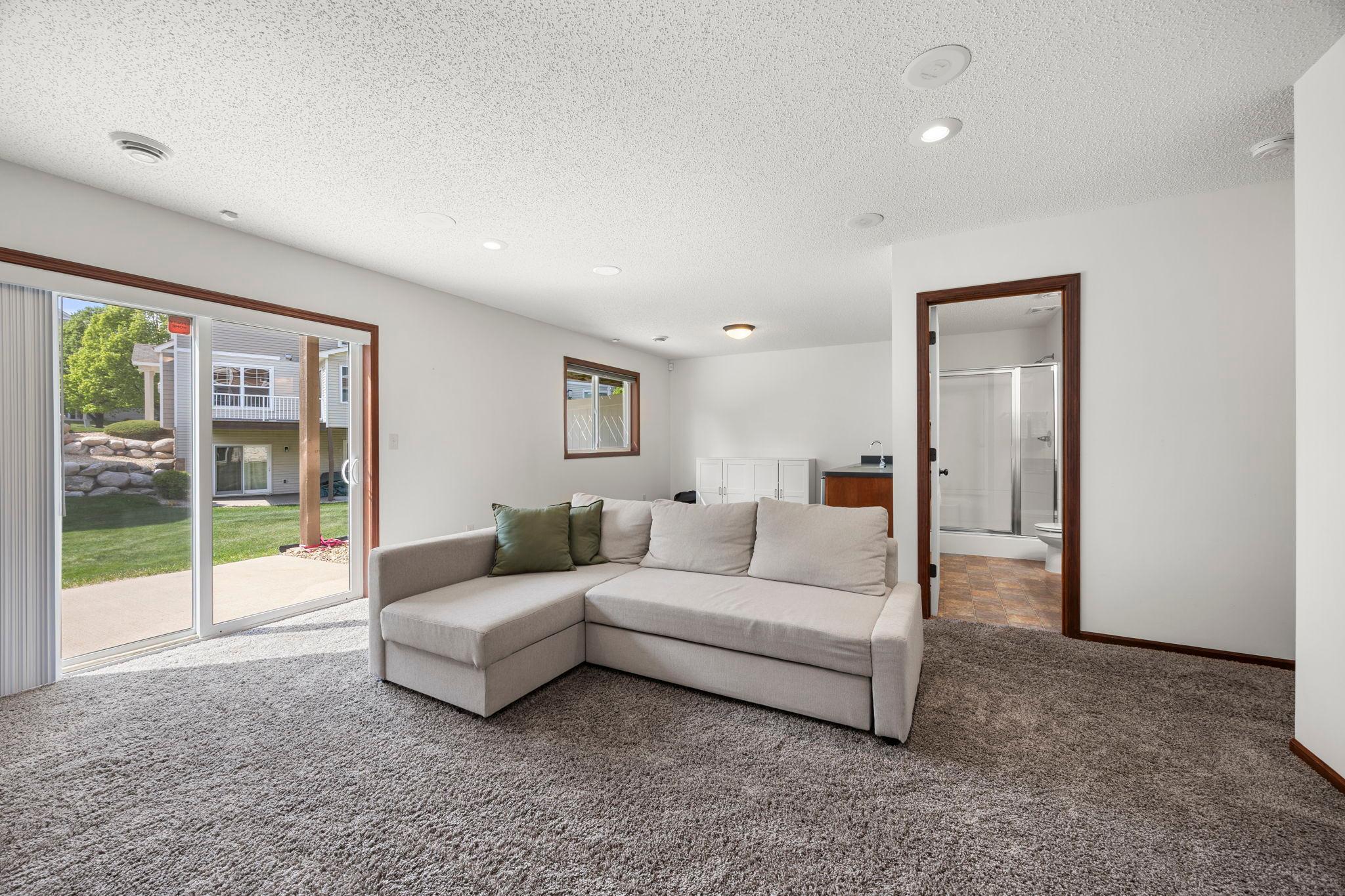 View of Residential at 468 Stonewood Lane, Burnsville MN 55306, Burnsville (48 of 70) - Mike Wilen | Minnesota Team Real Estate