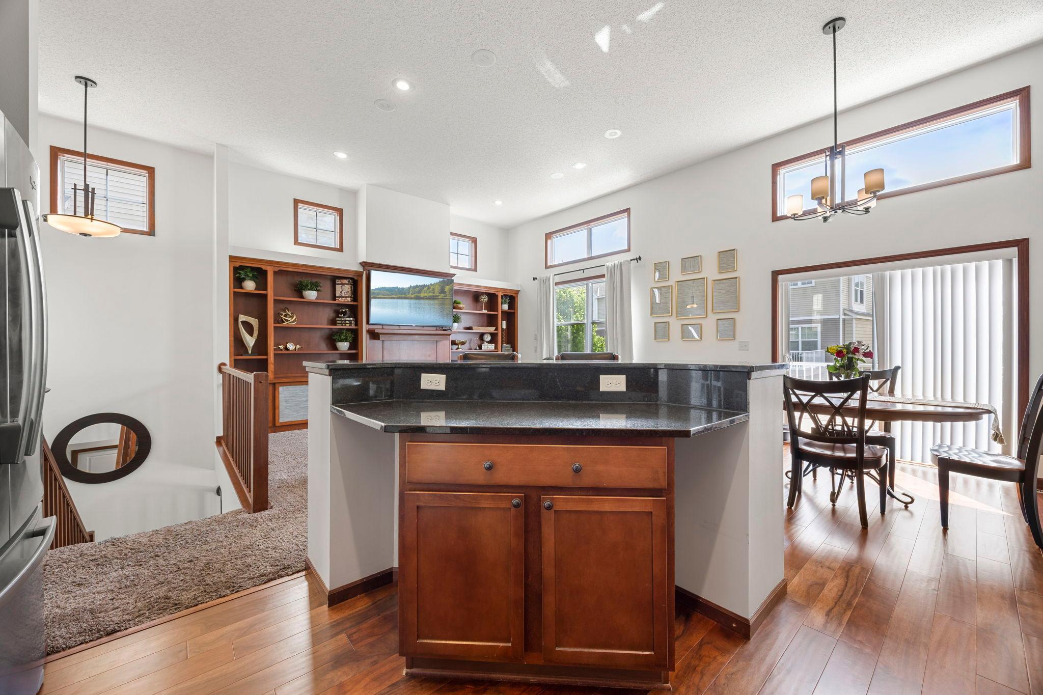 View of Residential at 468 Stonewood Lane, Burnsville MN 55306, Burnsville (29 of 70) - Mike Wilen | Minnesota Team Real Estate
