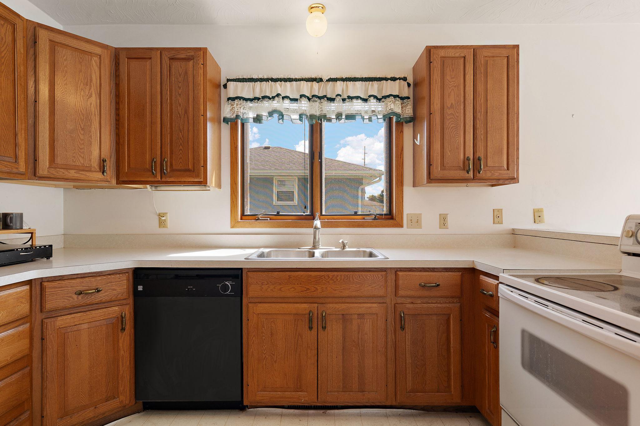 View of Residential at 300 State Street, Belle Plaine MN 56011, Belle Plaine (12 of 33) - Mike Wilen | Minnesota Team Real Estate