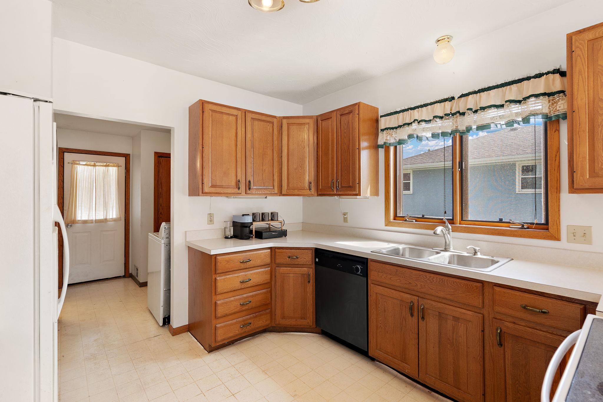 View of Residential at 300 State Street, Belle Plaine MN 56011, Belle Plaine (11 of 33) - Mike Wilen | Minnesota Team Real Estate