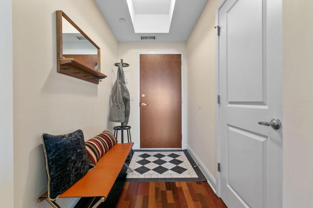 View of Residential at 100 3rd Avenue #1703, Minneapolis MN 55401, Minneapolis (14 of 47) - Mike Wilen | Minnesota Team Real Estate