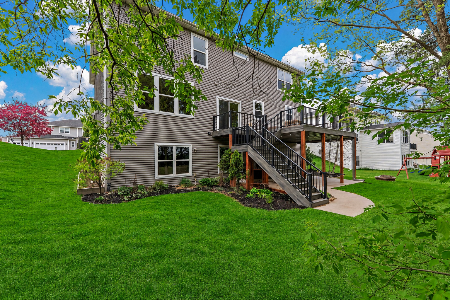 View of Residential at 9289 Summerlin Court, Woodbury MN 55129, Woodbury (2 of 43) - Mike Wilen | Minnesota Team Real Estate