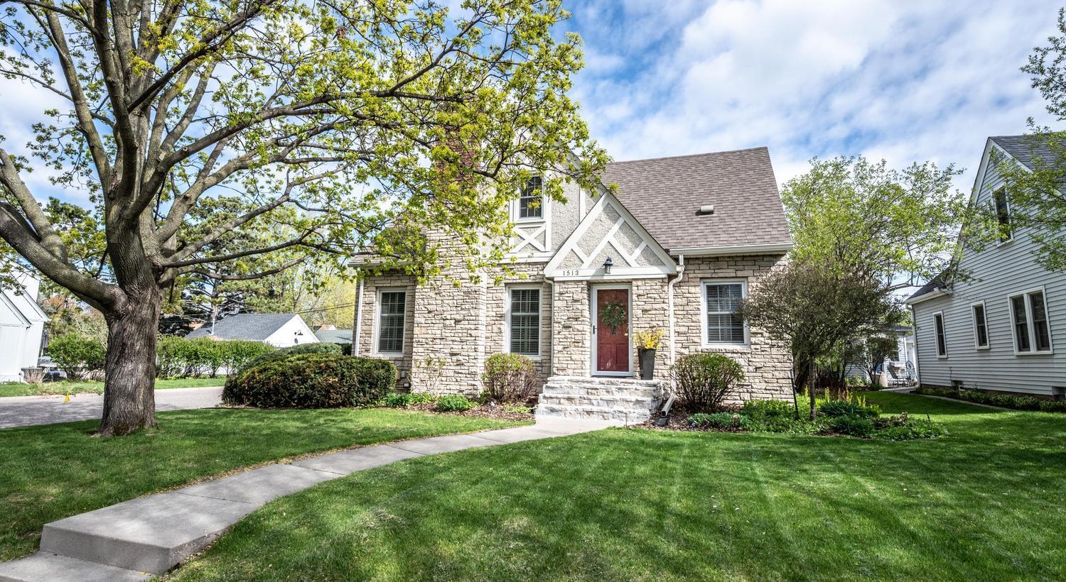 View of Residential at 1513 Hoyt Avenue, Falcon Heights MN 55108, Falcon Heights - Mike Wilen | Minnesota Team Real Estate