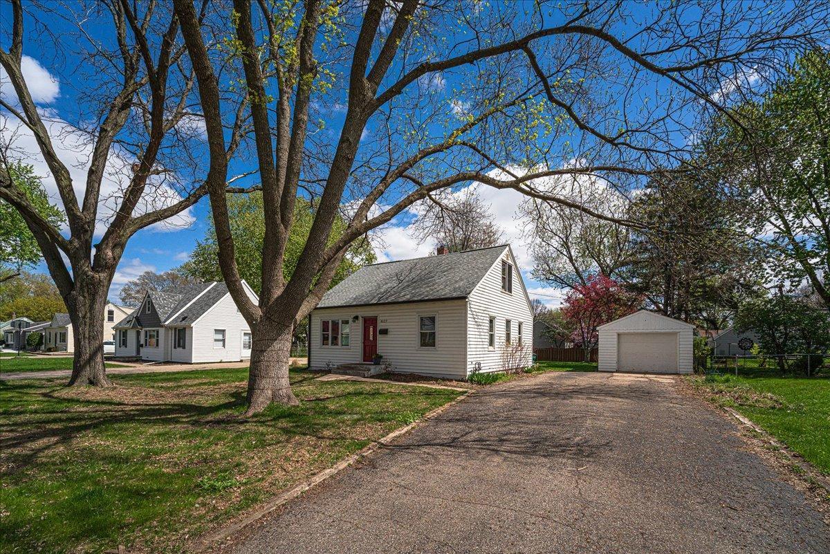View of Residential at 8127 1st Avenue, Bloomington MN 55420, Bloomington - Mike Wilen | Minnesota Team Real Estate