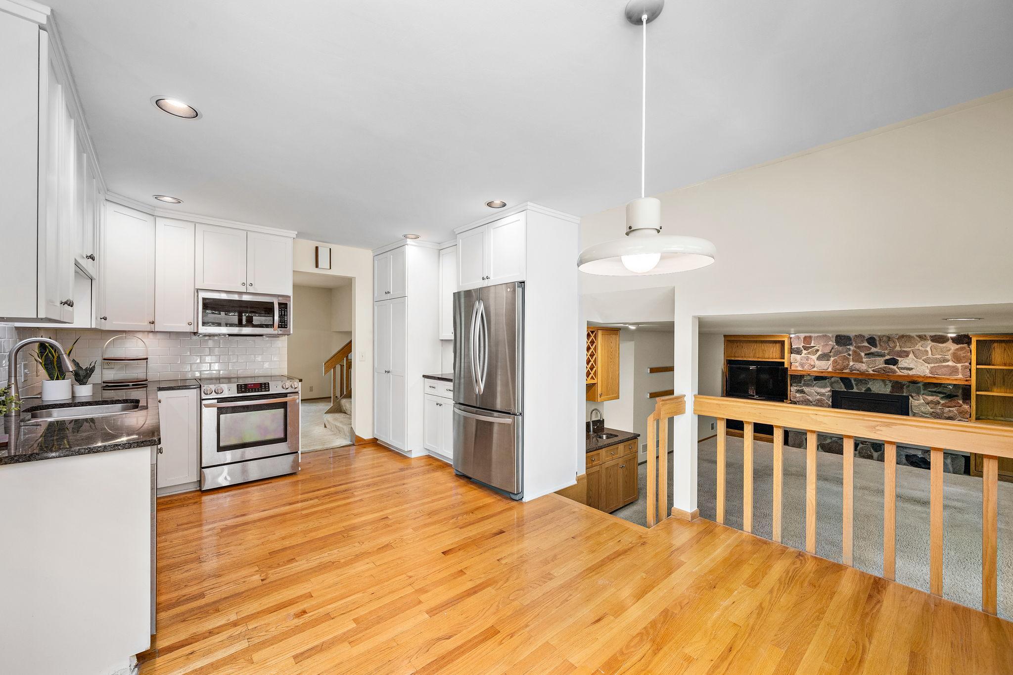 View of Residential at 6015 Stoneybrook Drive, Minnetonka MN 55345, Minnetonka (14 of 45) - Mike Wilen | Minnesota Team Real Estate
