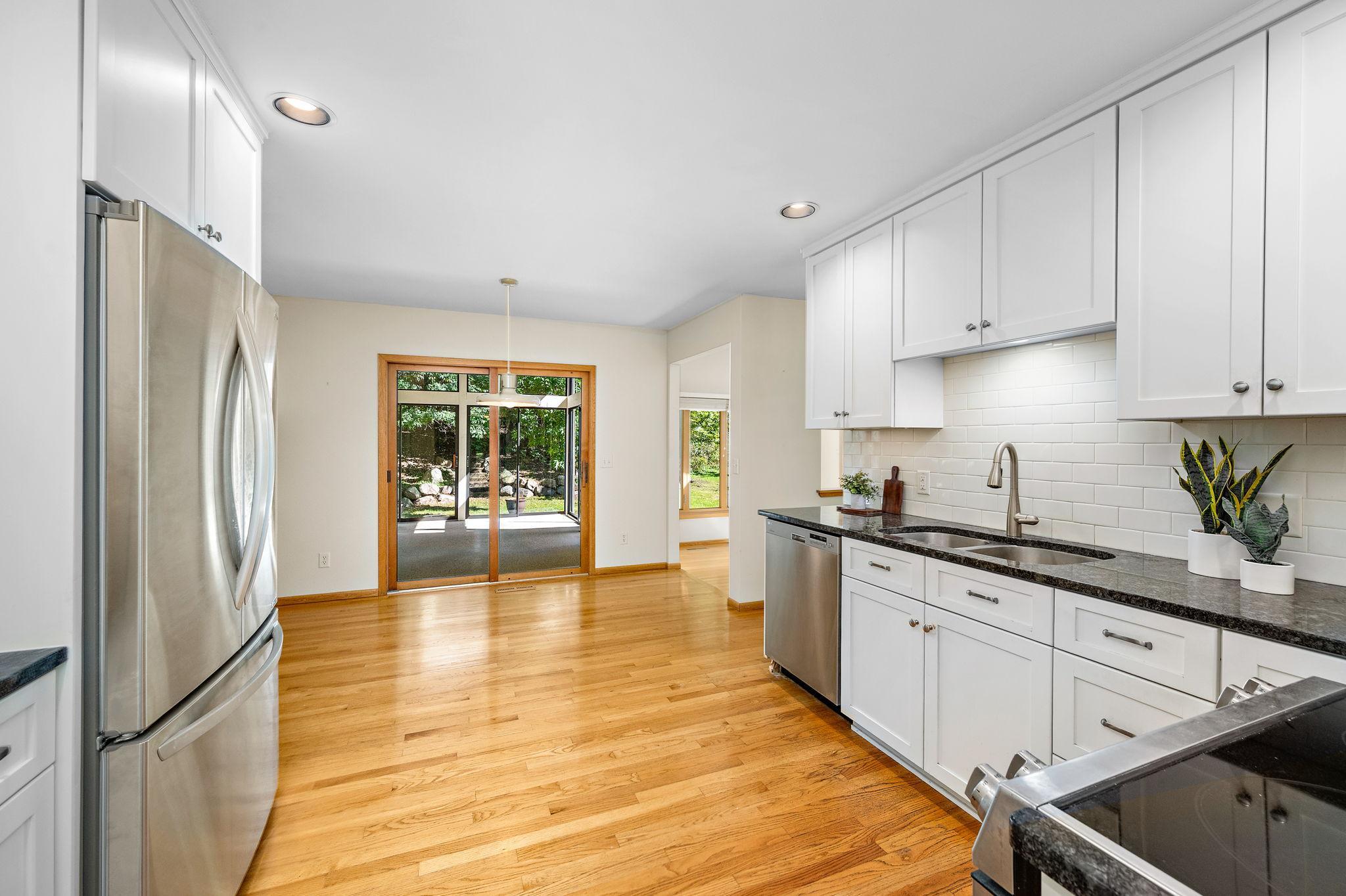 View of Residential at 6015 Stoneybrook Drive, Minnetonka MN 55345, Minnetonka (12 of 45) - Mike Wilen | Minnesota Team Real Estate